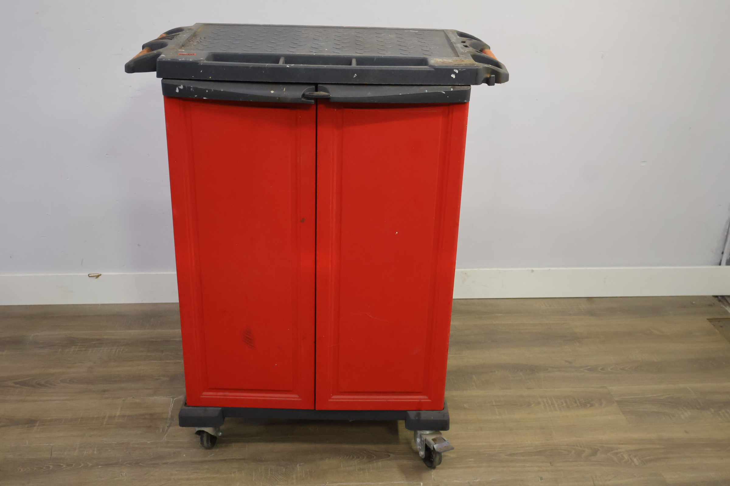 Gereedschapswagen op wielen – foto 15 – kavel bij GSD Auctions, Zoeterwoude