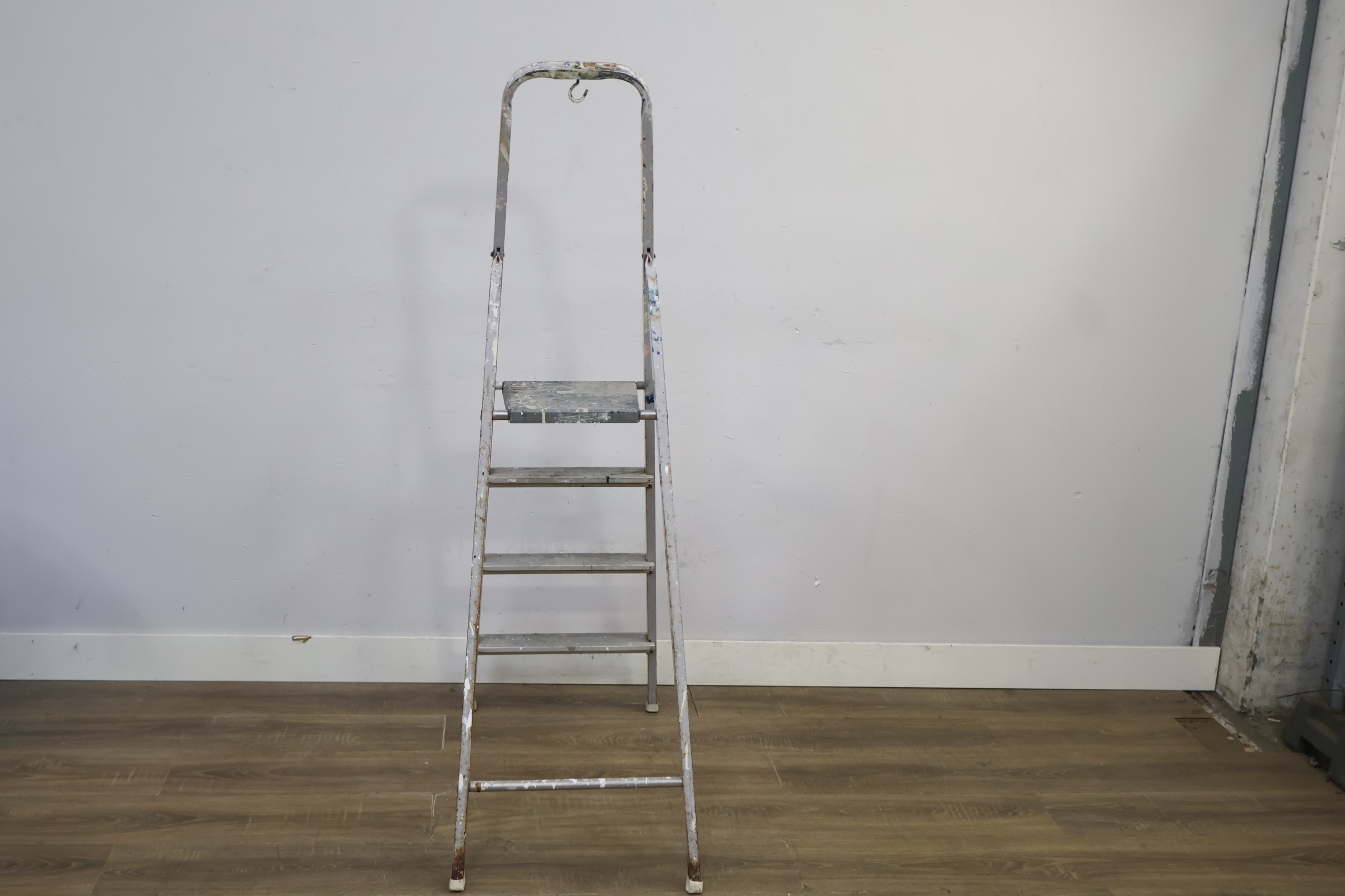 Verfijzertje aluminium met 4 treden – foto 5 – kavel bij GSD Auctions, Zoeterwoude