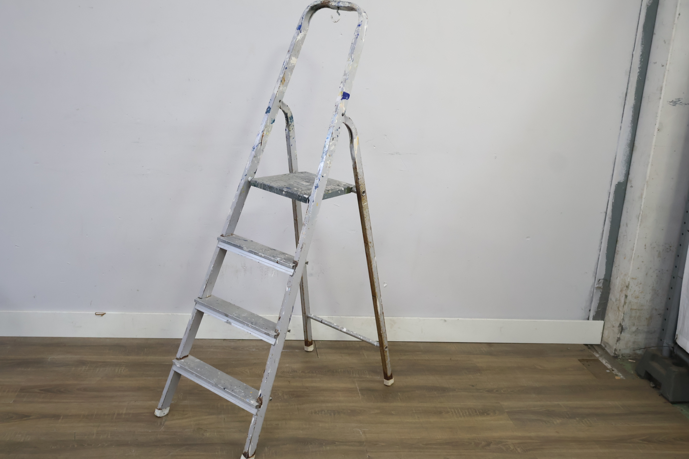 Verfijzertje aluminium met 4 treden – foto 10 – kavel bij GSD Auctions, Zoeterwoude
