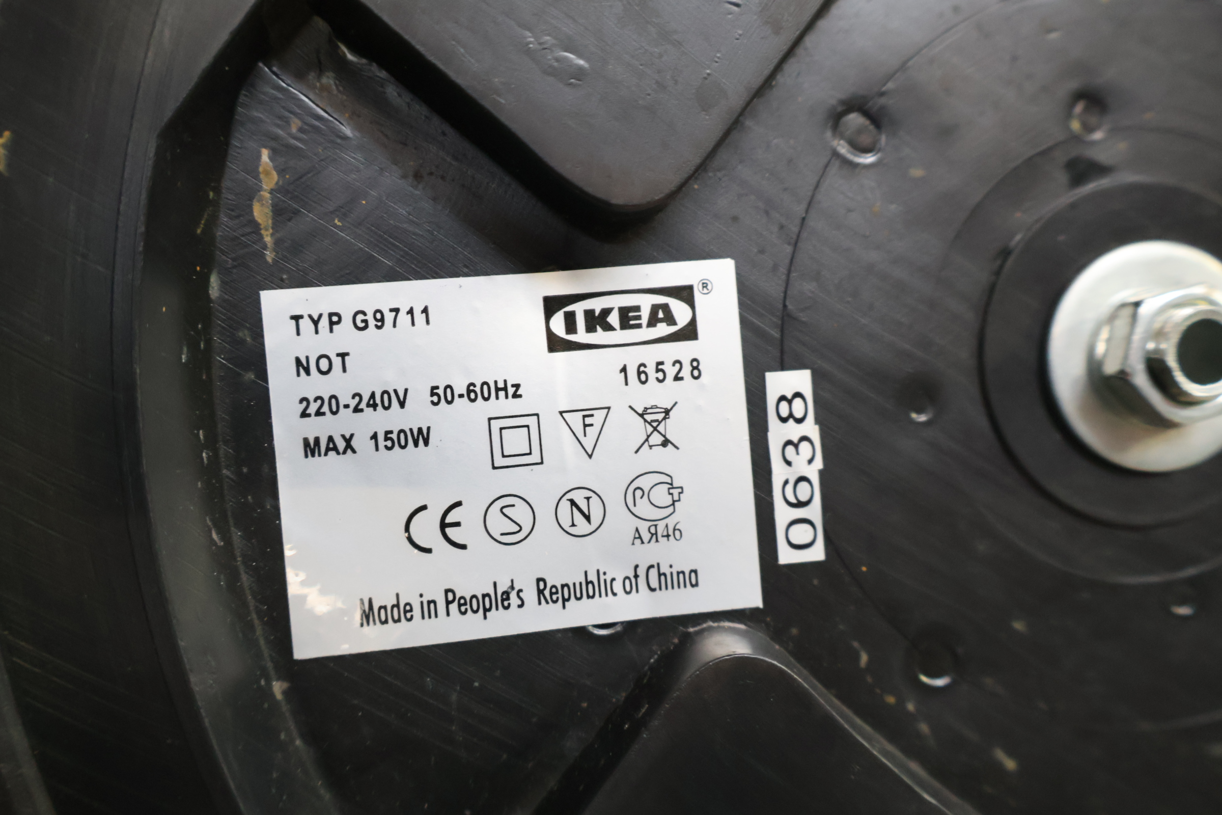 Staande vloerlamp met witte kap – foto 13 – kavel bij GSD Auctions, Zoeterwoude