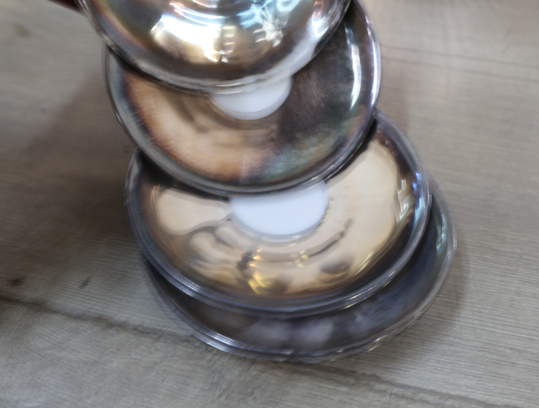 Set zilverkleurig serveerservies en theeservies – foto 14 – kavel bij GSD Auctions, Zoeterwoude