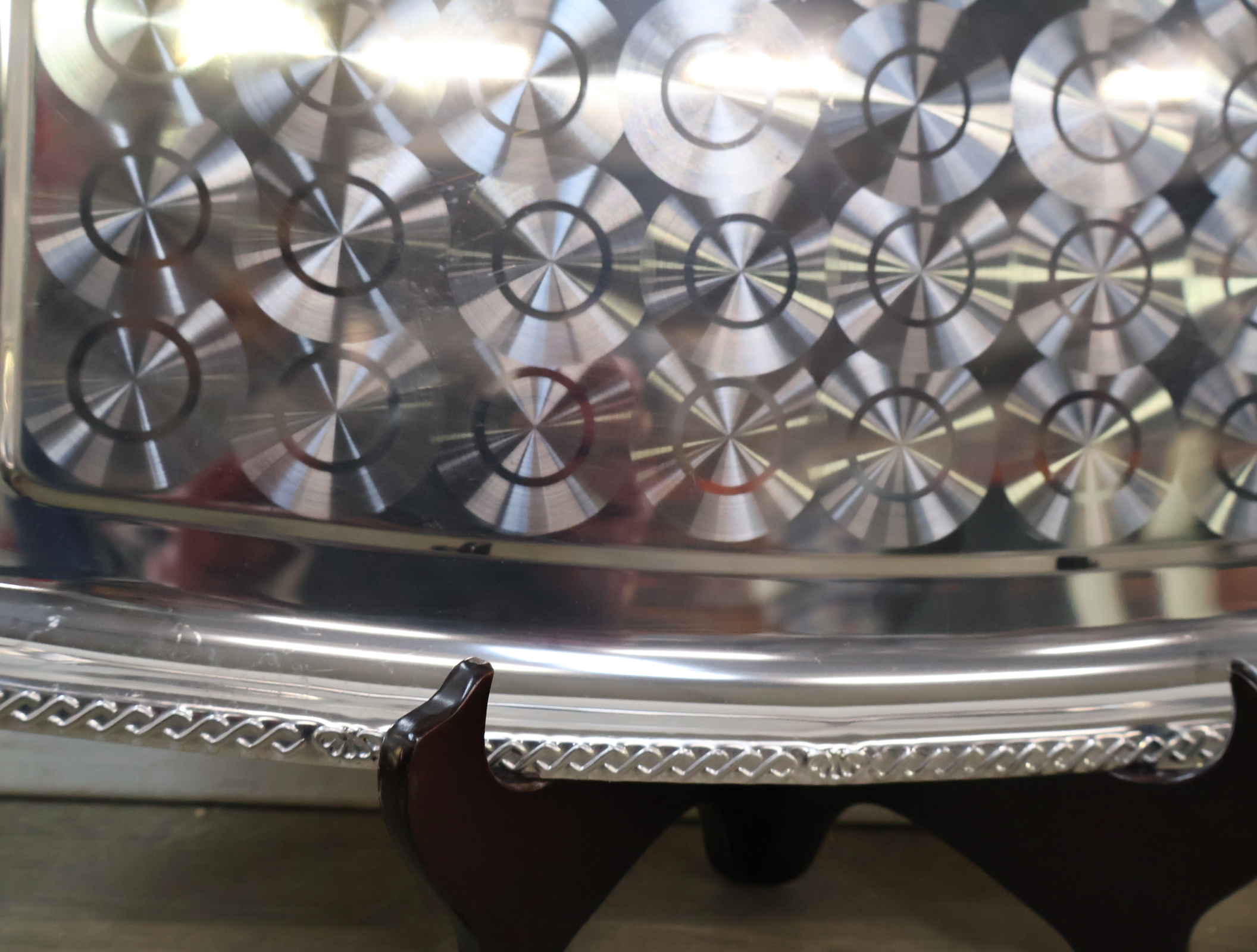 Set zilverkleurig serveerservies en theeservies – foto 18 – kavel bij GSD Auctions, Zoeterwoude