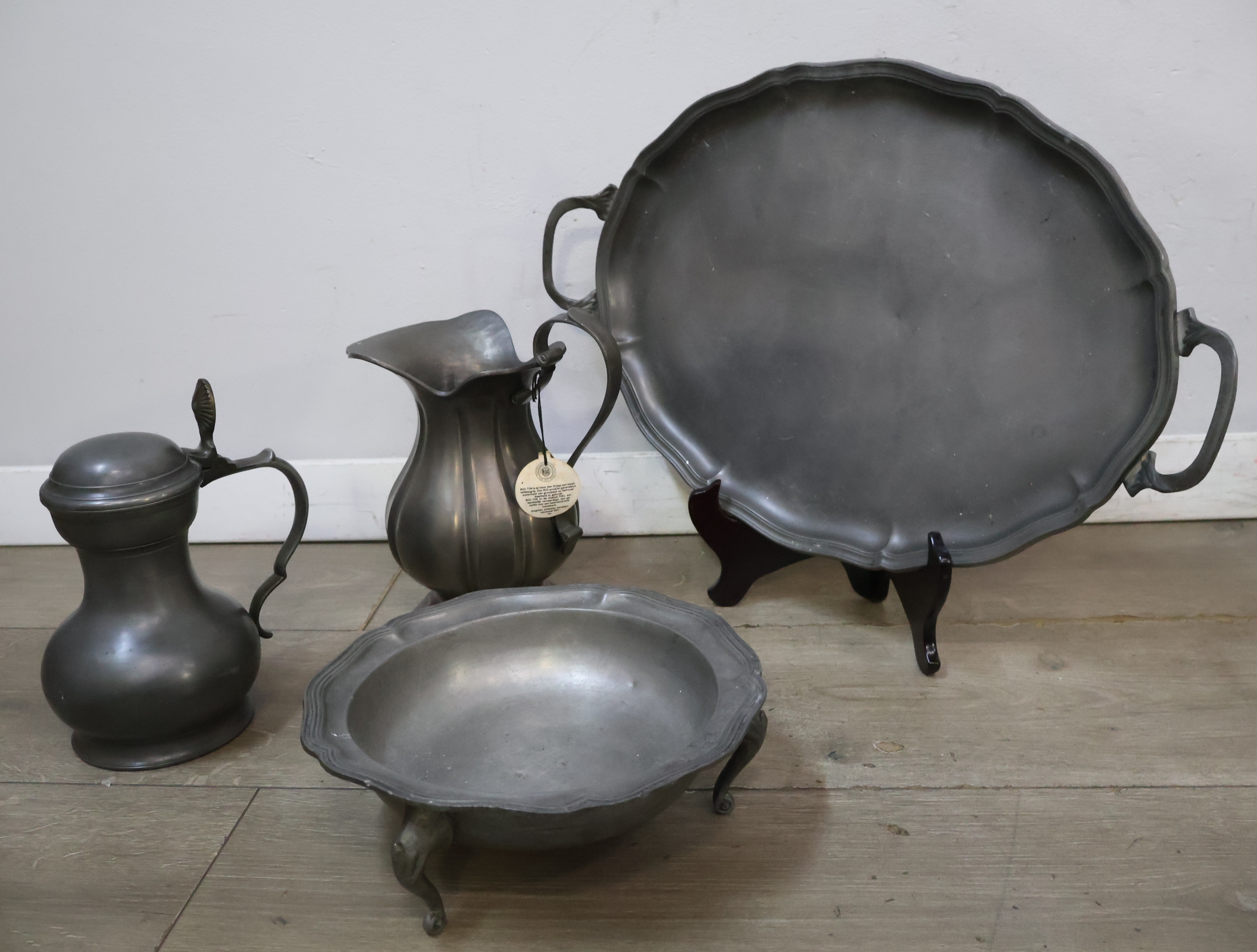 Verzameling verzilverde en tinnen serveer-en drinkgerei – foto 12 – kavel bij GSD Auctions, Zoeterwoude