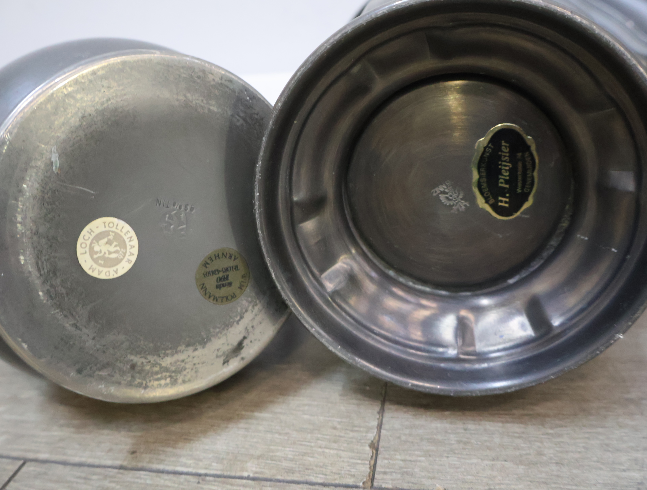 Verzameling verzilverde en tinnen serveer-en drinkgerei – foto 16 – kavel bij GSD Auctions, Zoeterwoude