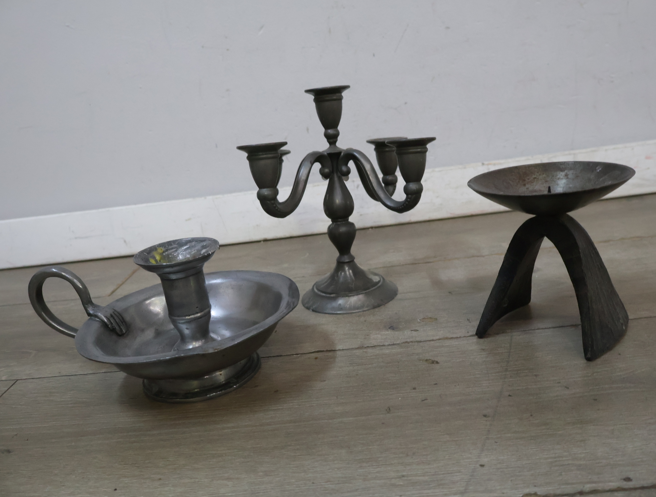Verzameling verzilverde en tinnen serveer-en drinkgerei – foto 22 – kavel bij GSD Auctions, Zoeterwoude
