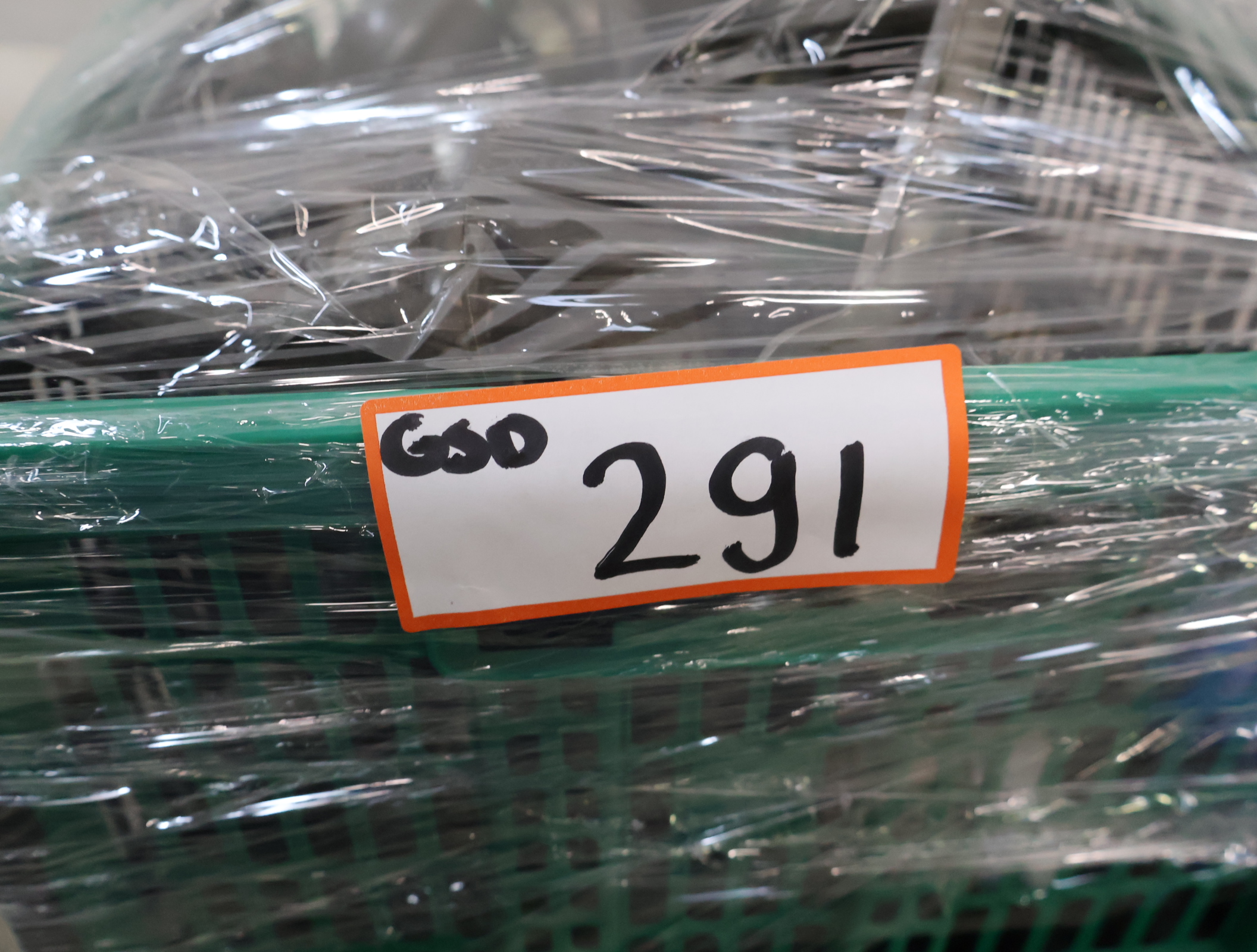 Verzameling verzilverde en tinnen serveer-en drinkgerei – foto 25 – kavel bij GSD Auctions, Zoeterwoude
