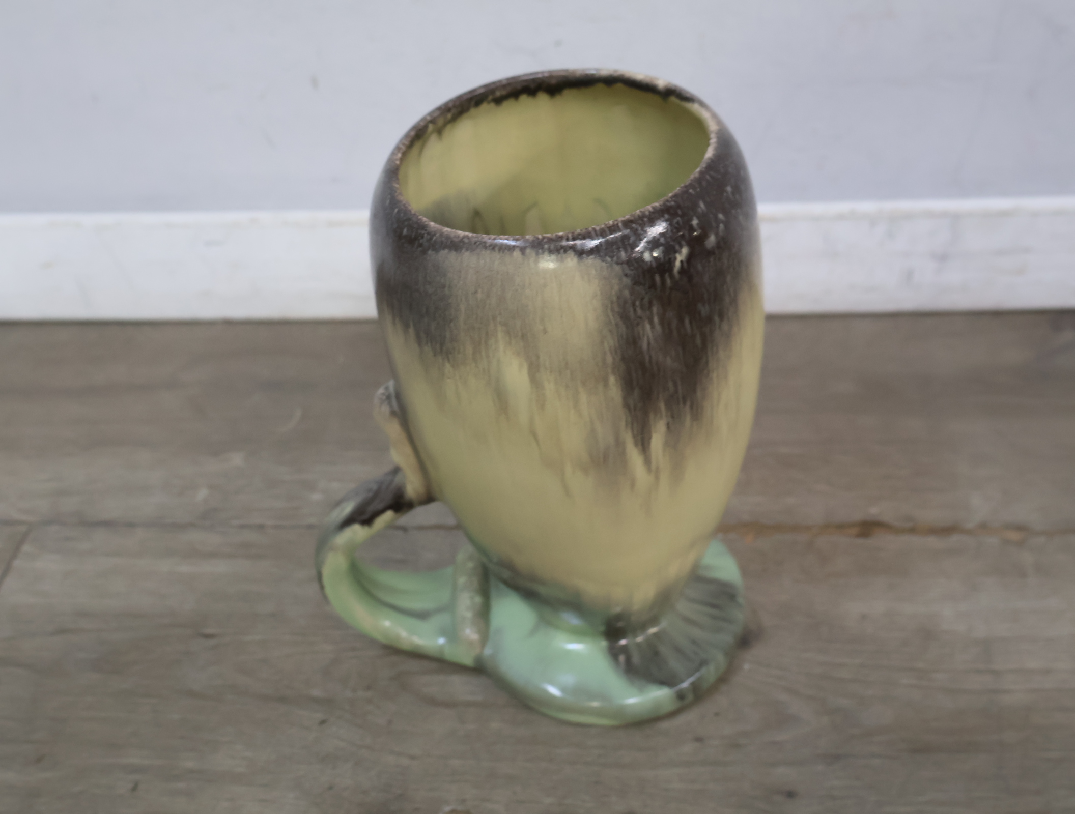 Keramische vaas met groene voet en bruin-beige glazuur – foto 10 – kavel bij GSD Auctions, Zoeterwoude