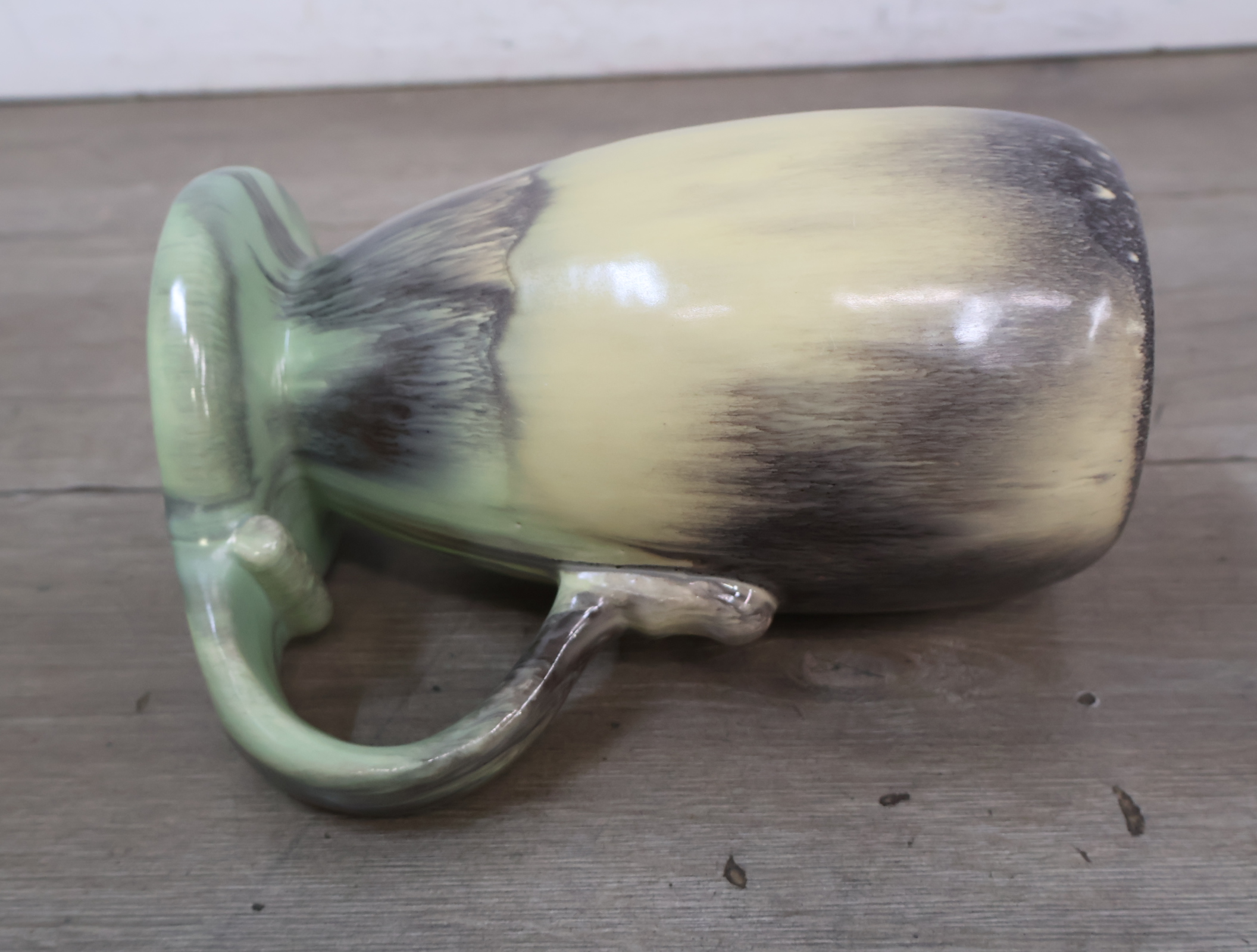 Keramische vaas met groene voet en bruin-beige glazuur – foto 11 – kavel bij GSD Auctions, Zoeterwoude