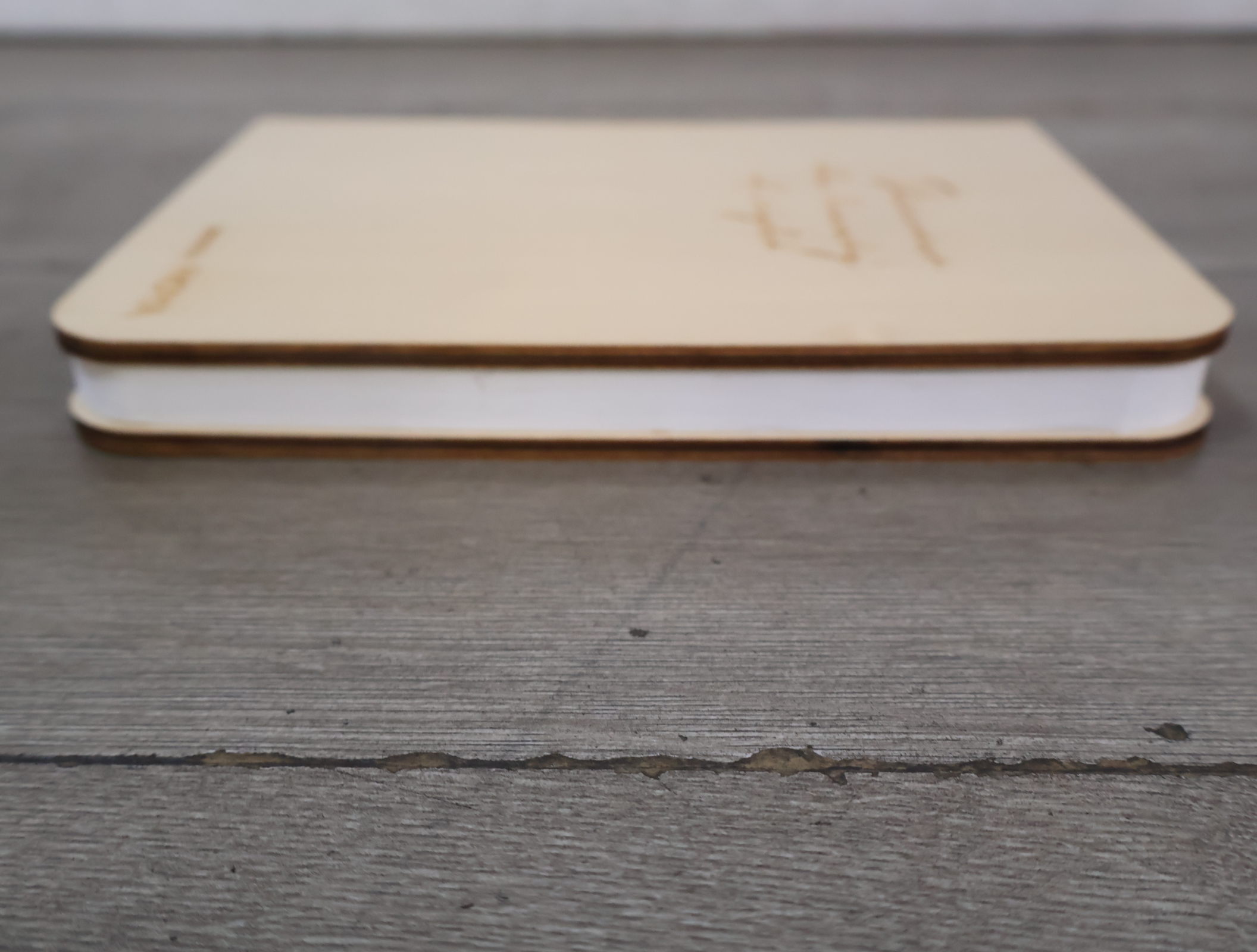 Opengevouwen boeklamp design – foto 12 – kavel bij GSD Auctions, Zoeterwoude