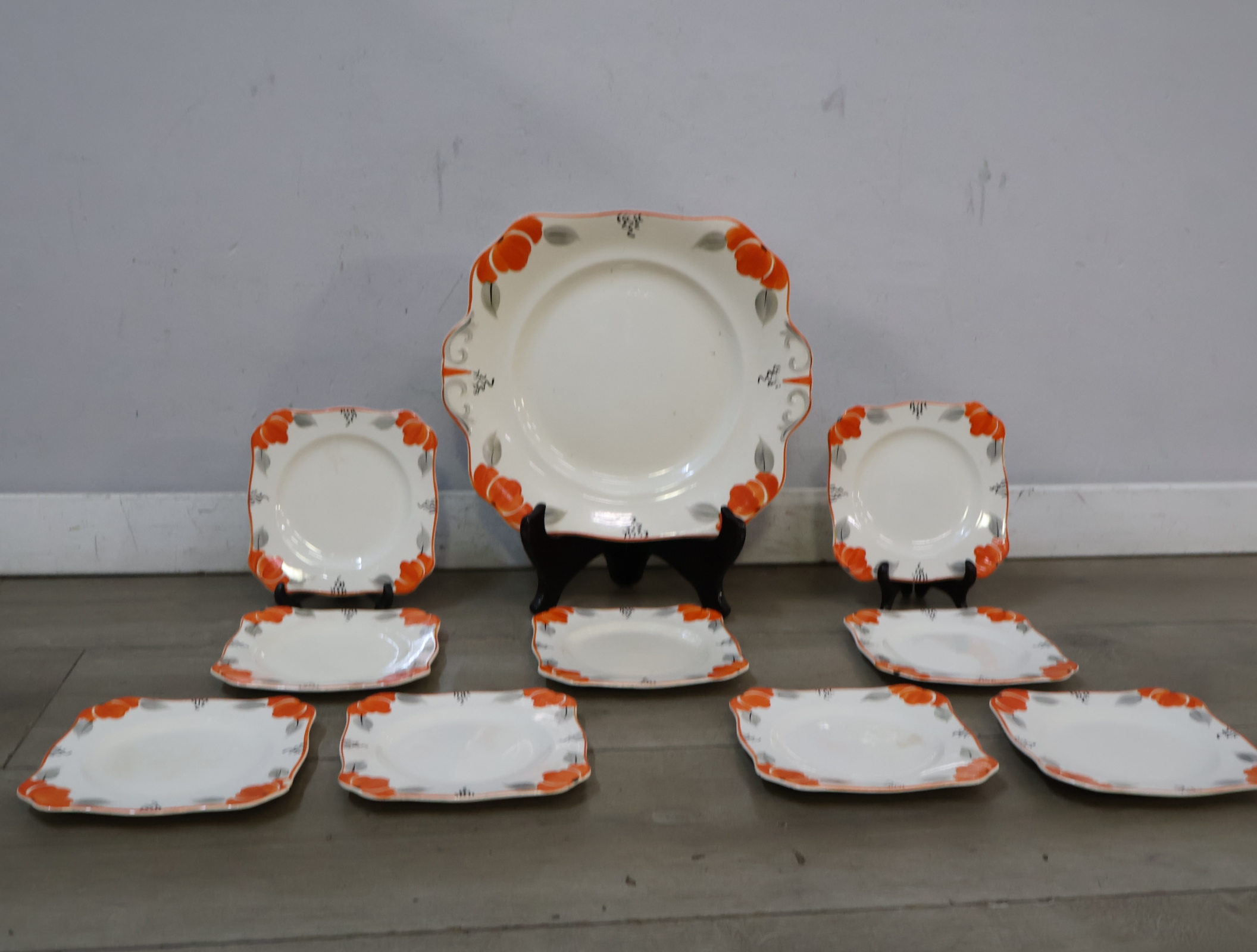 Serviesset met oranje bloemendecoratie – foto 4 – kavel bij GSD Auctions, Zoeterwoude