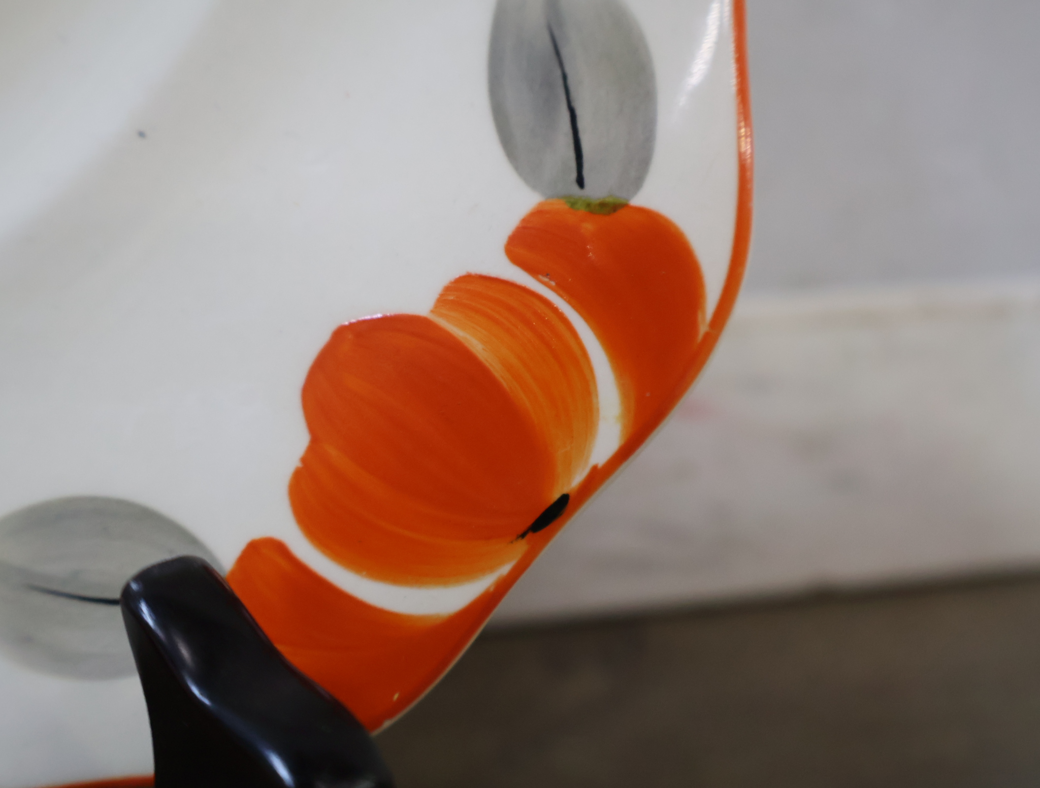 Serviesset met oranje bloemendecoratie – foto 11 – kavel bij GSD Auctions, Zoeterwoude