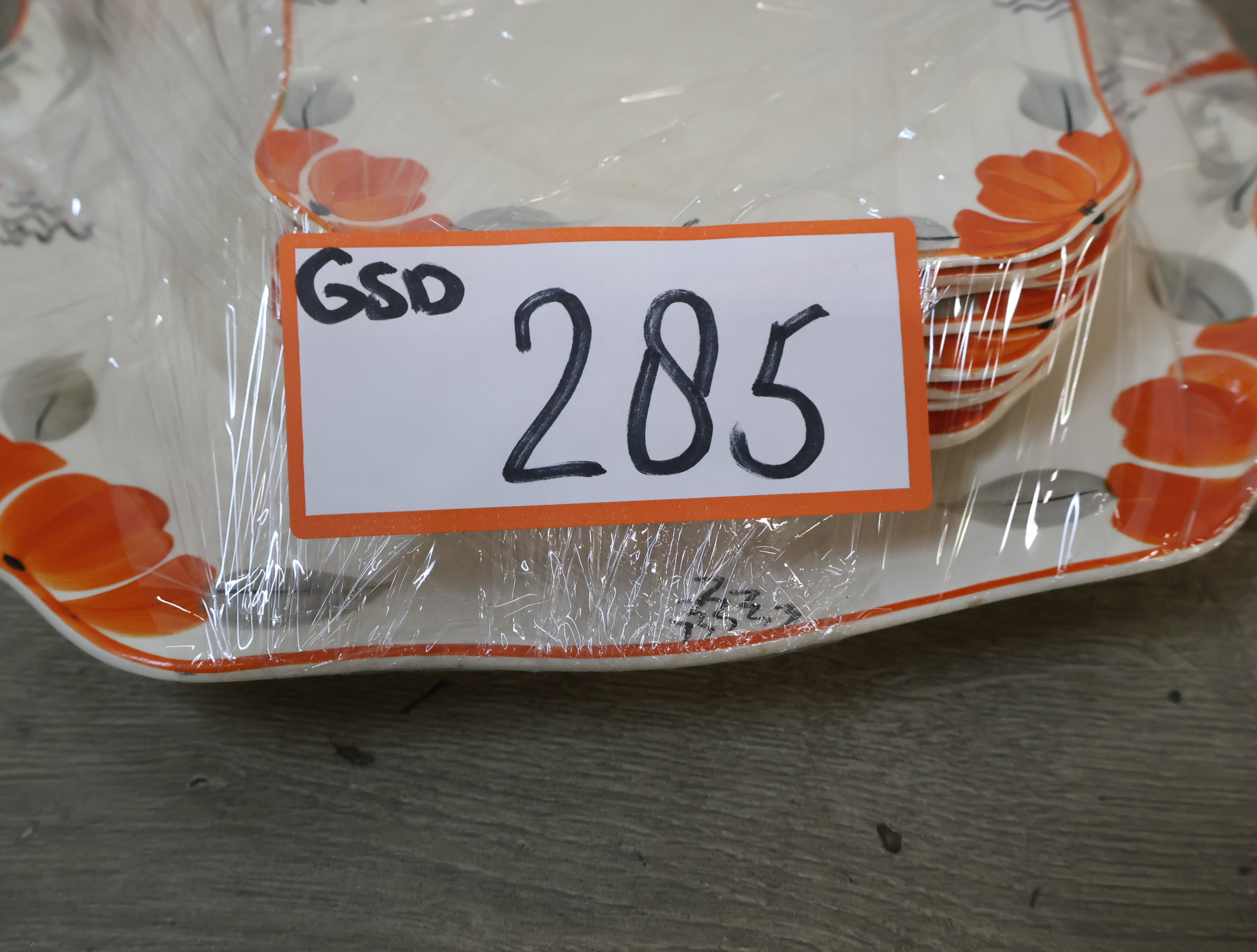 Serviesset met oranje bloemendecoratie – foto 17 – kavel bij GSD Auctions, Zoeterwoude