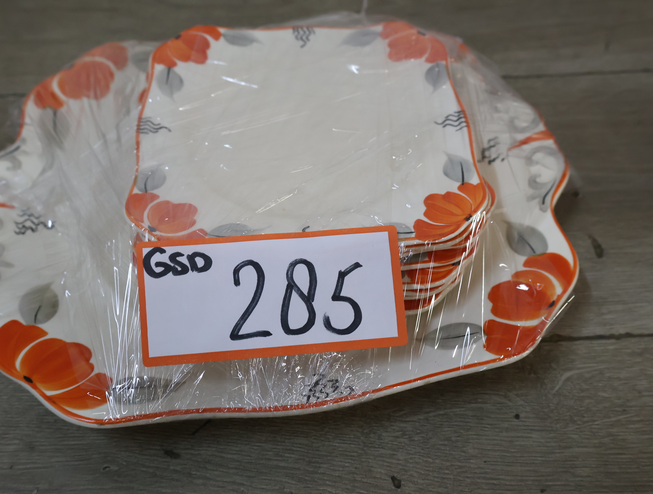 Serviesset met oranje bloemendecoratie – foto 18 – kavel bij GSD Auctions, Zoeterwoude