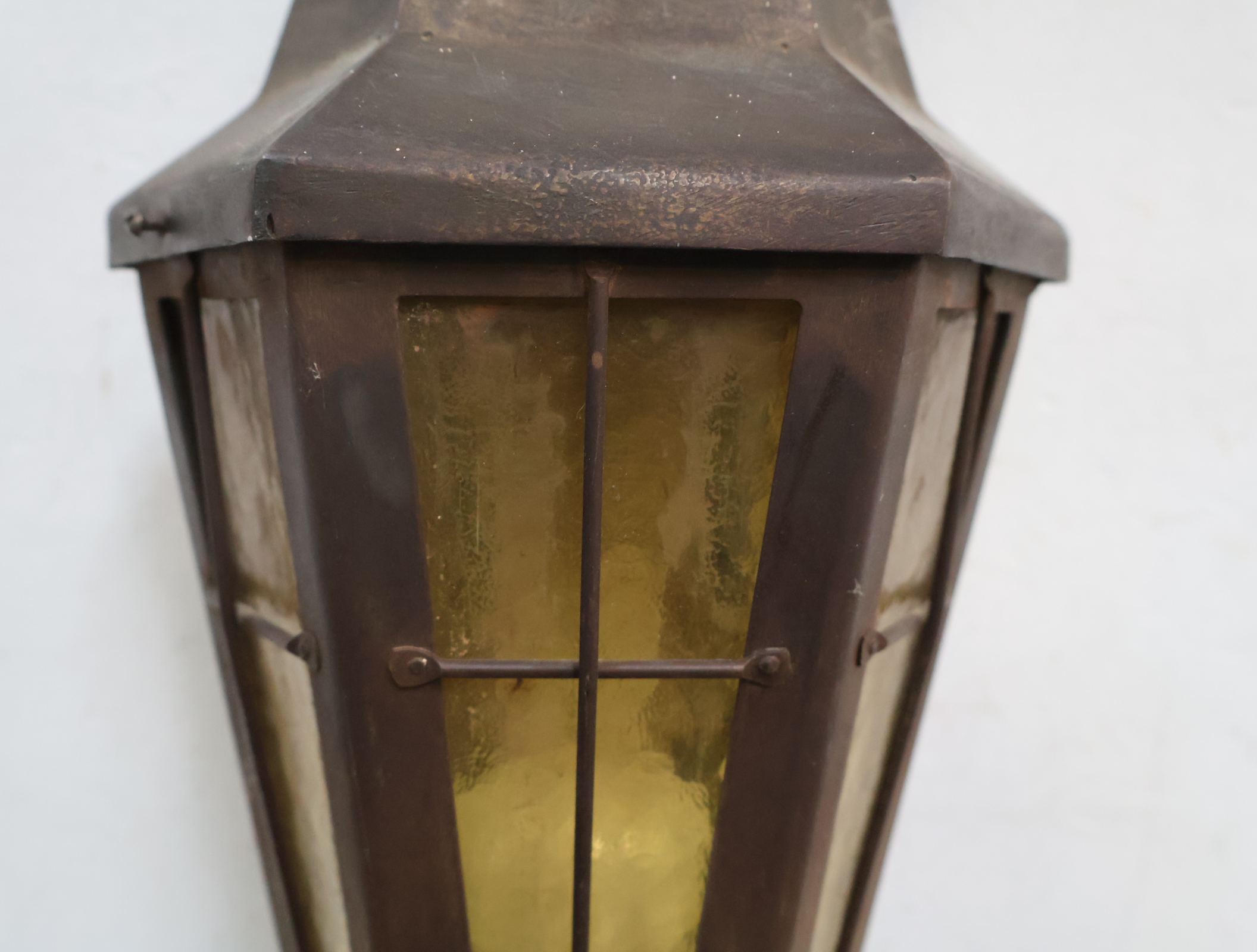 Antieke metalen buitenlamp – foto 8 – kavel bij GSD Auctions, Zoeterwoude