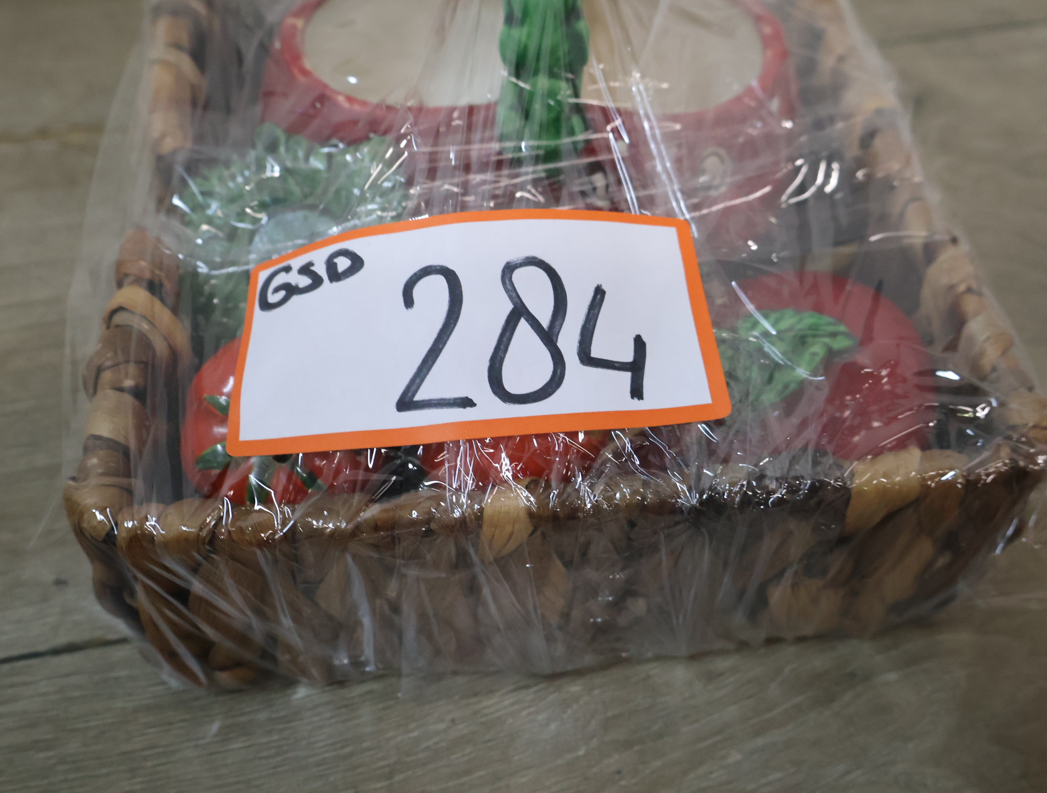 Keramisch zout-en peperstel in tomaatmotief, jampot met deksel, aardbei-stijl – foto 13 – kavel bij GSD Auctions, Zoeterwoude