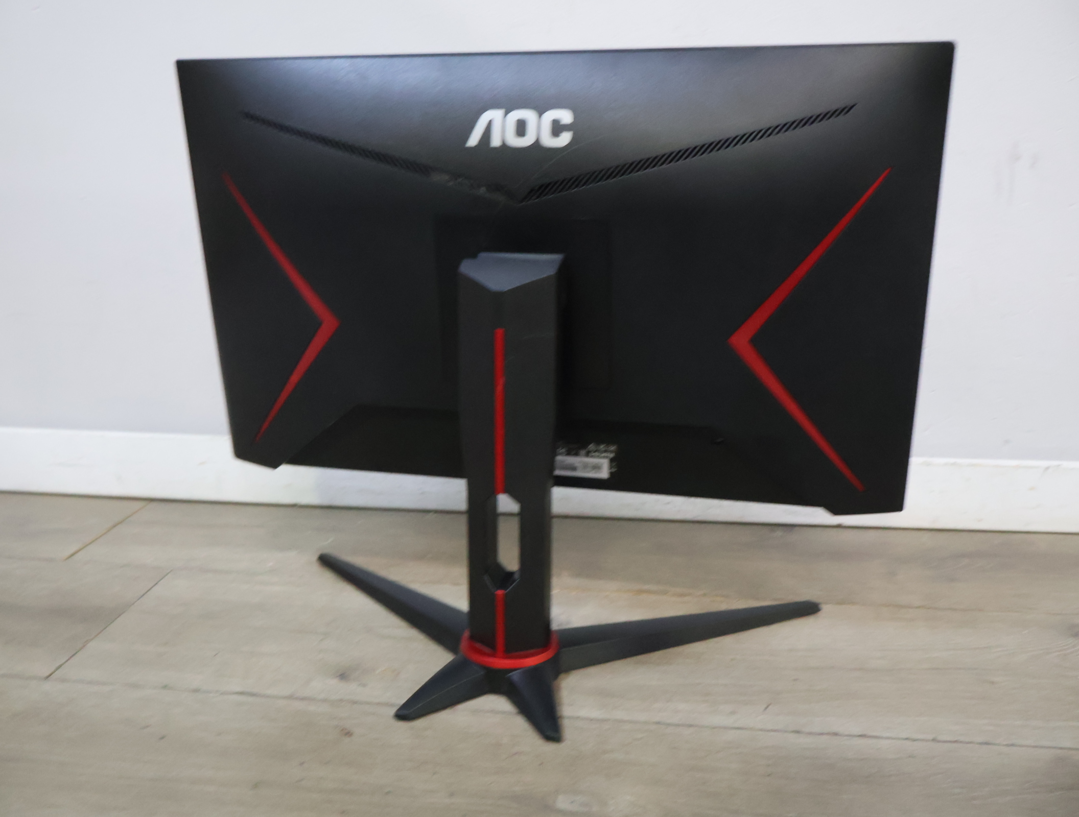 AOC computerscherm met standaard – foto 10 – kavel bij GSD Auctions, Zoeterwoude