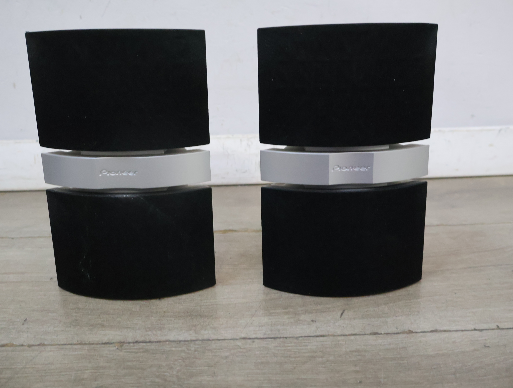 Pioneer luidsprekerset zwart – foto 3 – kavel bij GSD Auctions, Zoeterwoude