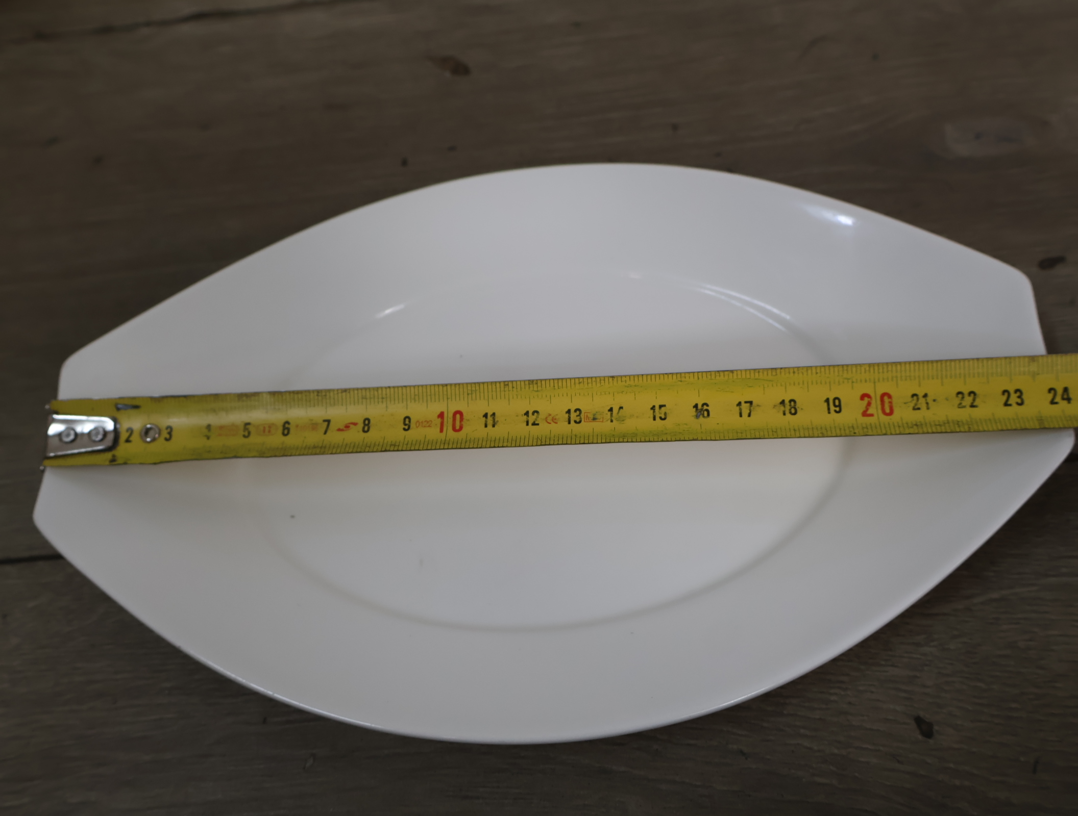 Winterse decoratieve schaal met porseleinen suikerpot en melkkan – foto 16 – kavel bij GSD Auctions, Zoeterwoude