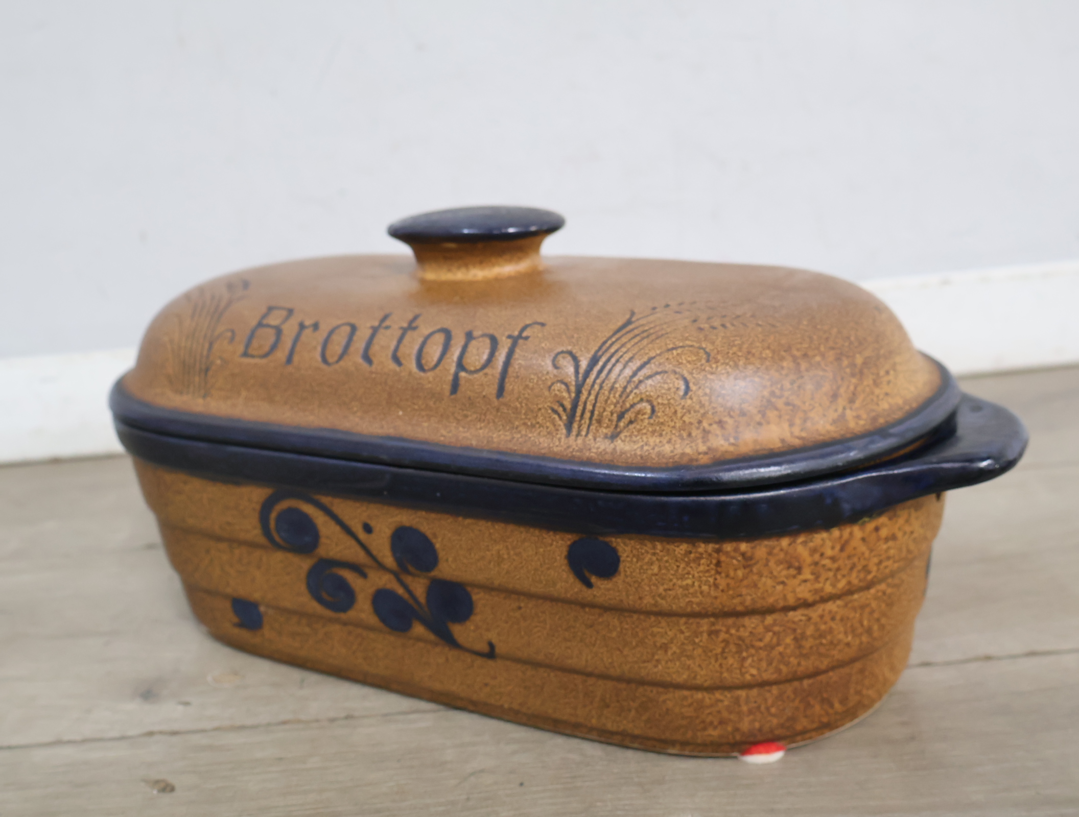 Brottopf broodbakvorm van aardewerk – foto 14 – kavel bij GSD Auctions, Zoeterwoude