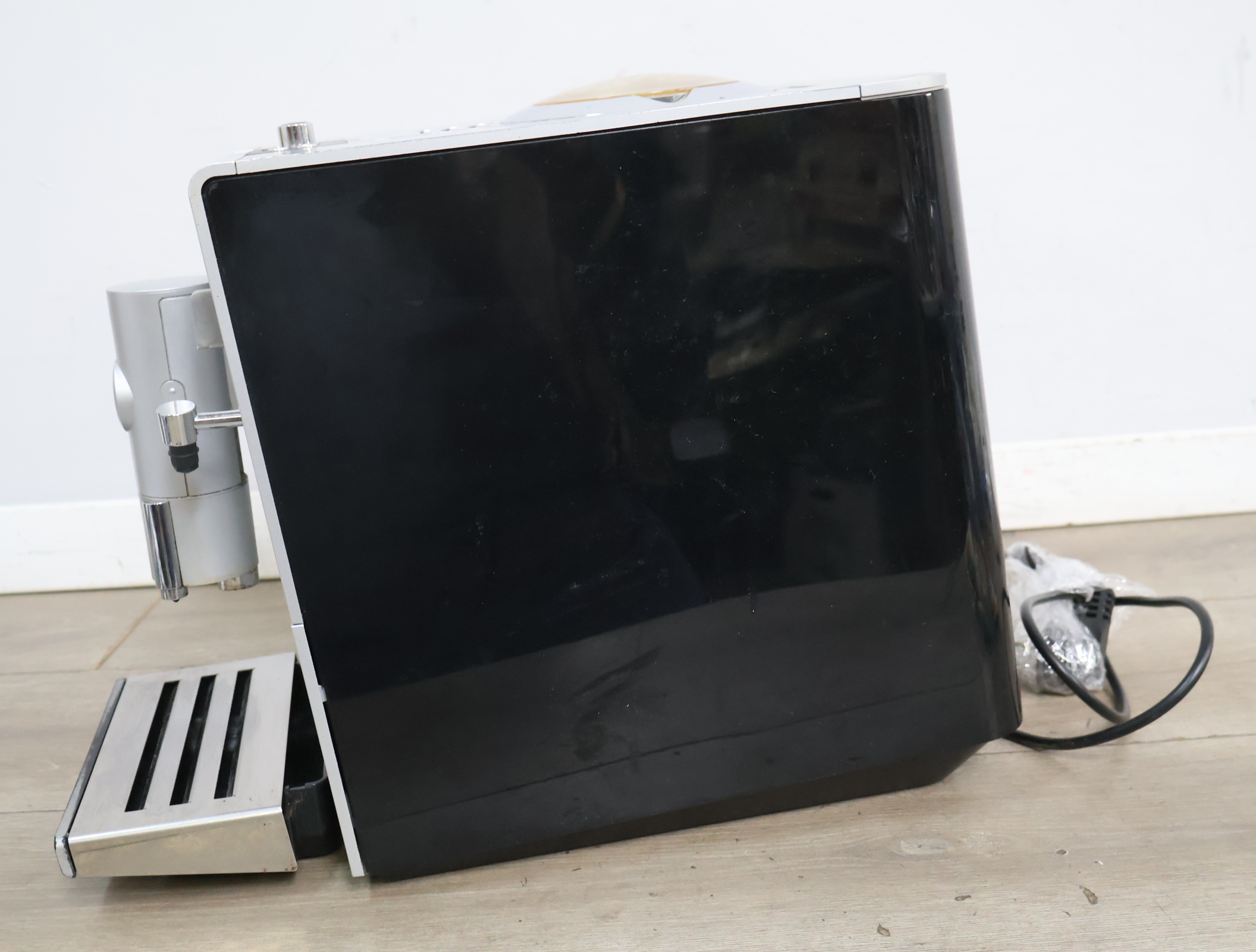 Jura Ena 7 koffiezetapparaat – foto 18 – kavel bij GSD Auctions, Zoeterwoude