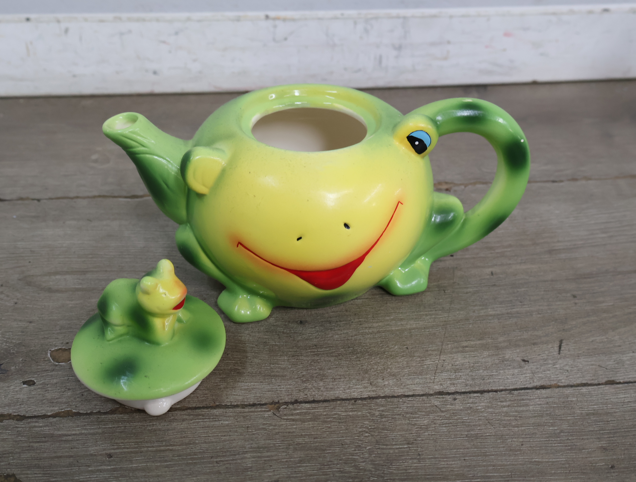 Theepot in vorm van kikker – foto 9 – kavel bij GSD Auctions, Zoeterwoude