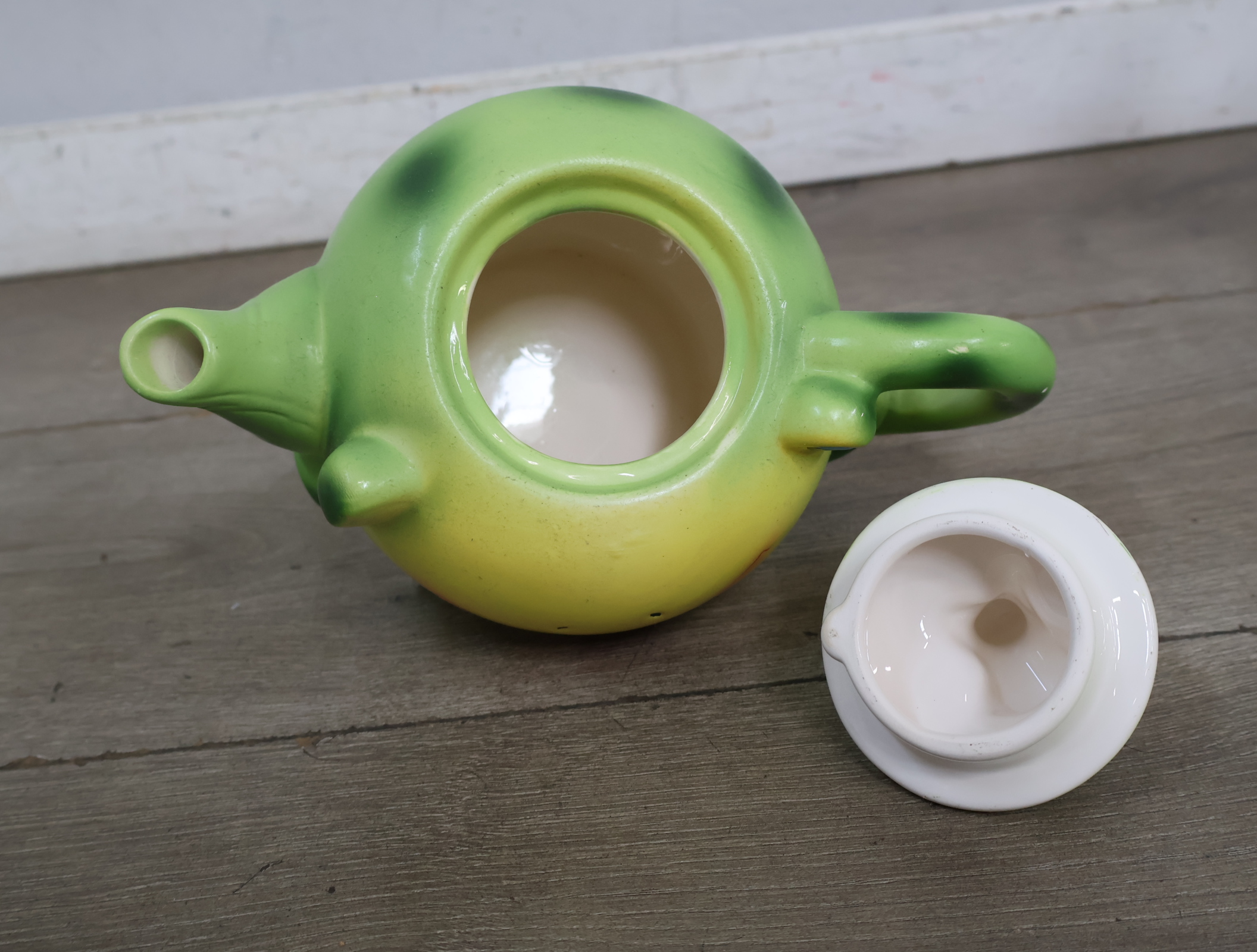 Theepot in vorm van kikker – foto 10 – kavel bij GSD Auctions, Zoeterwoude