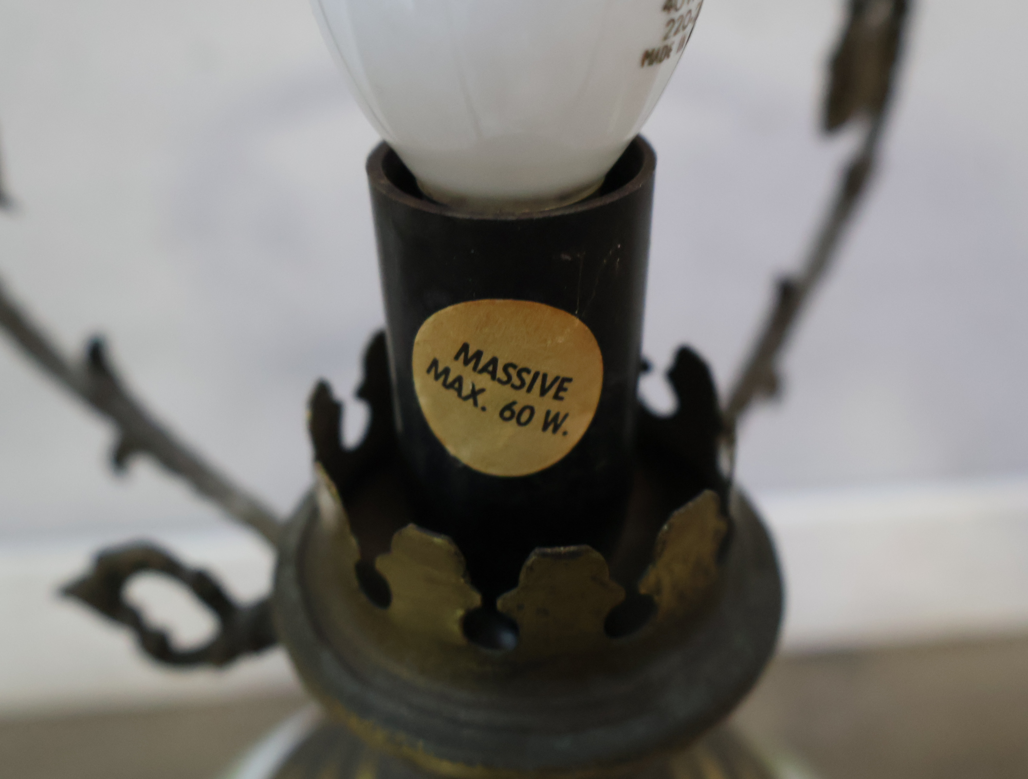 Vintage tafellamp met bloemmotief – foto 11 – kavel bij GSD Auctions, Zoeterwoude