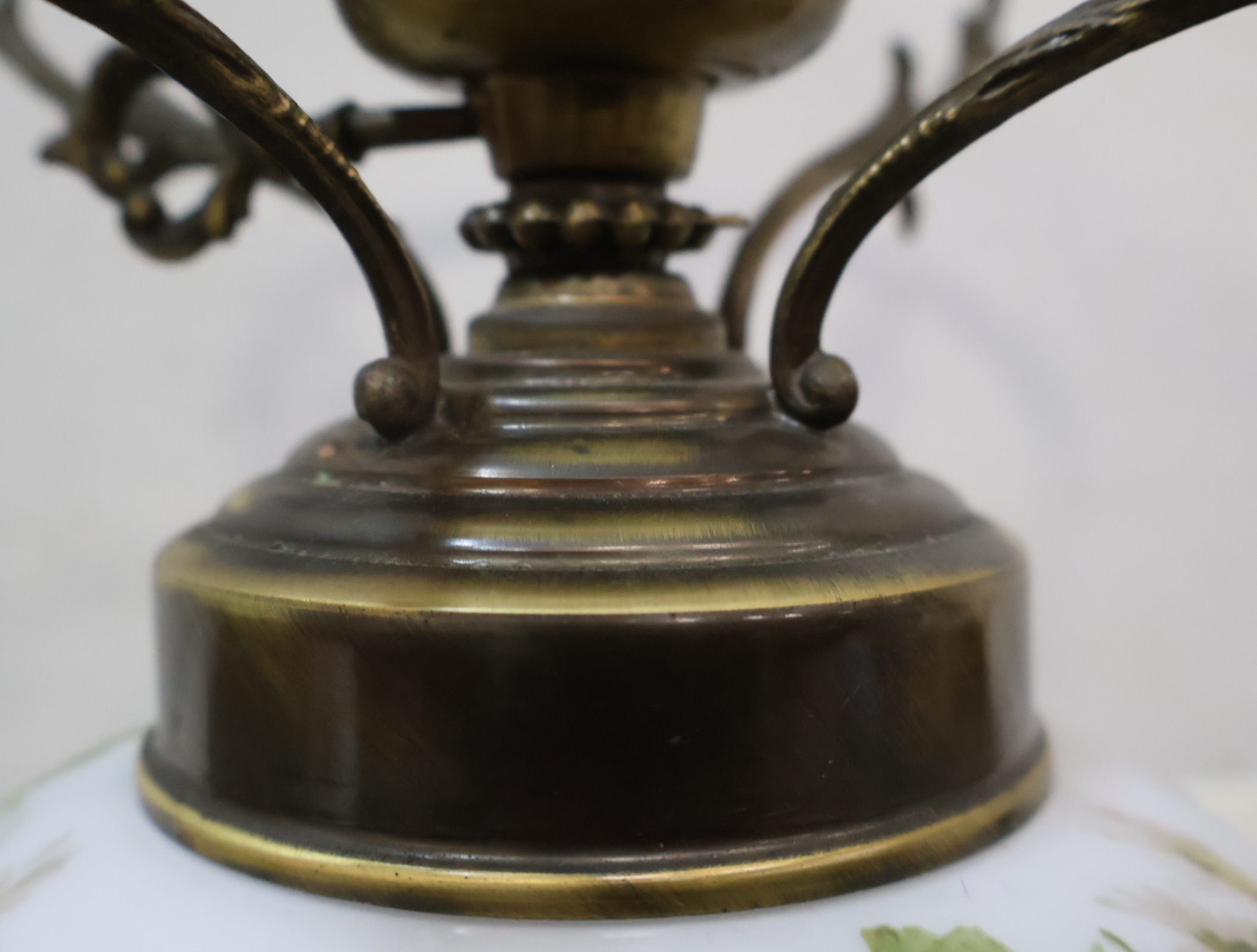 Vintage tafellamp met bloemmotief – foto 12 – kavel bij GSD Auctions, Zoeterwoude