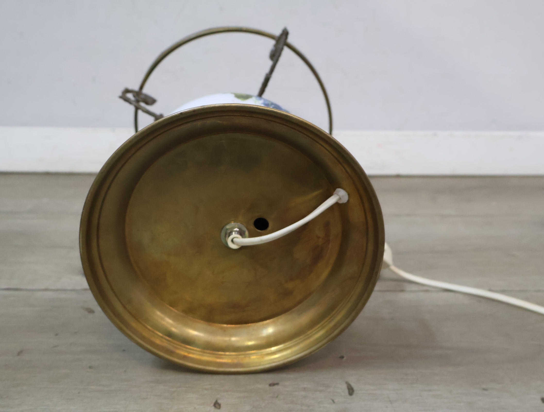 Vintage tafellamp met bloemmotief – foto 14 – kavel bij GSD Auctions, Zoeterwoude