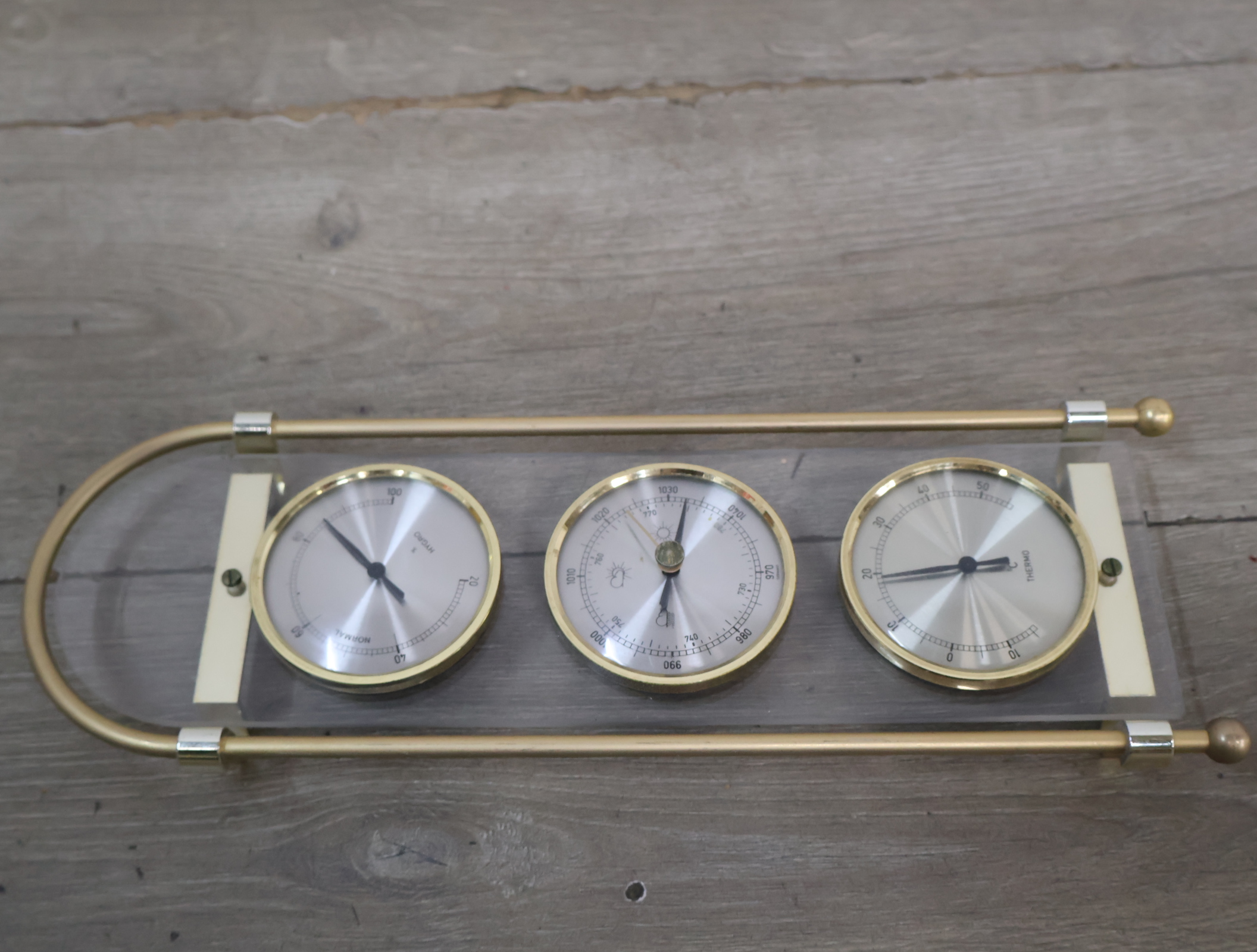 Barometer, hygrometer en thermometer set in gouden frame – foto 5 – kavel bij GSD Auctions, Zoeterwoude