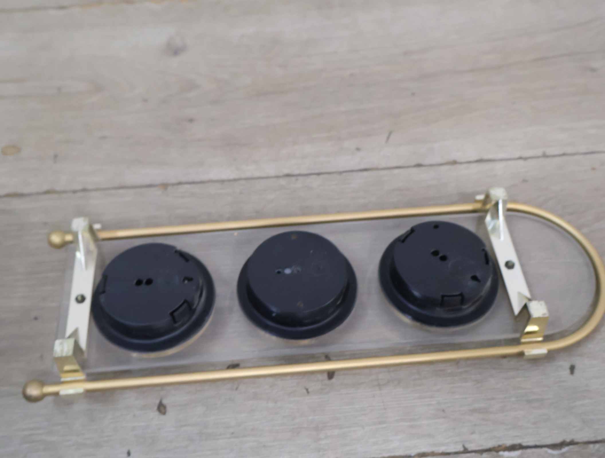 Barometer, hygrometer en thermometer set in gouden frame – foto 12 – kavel bij GSD Auctions, Zoeterwoude