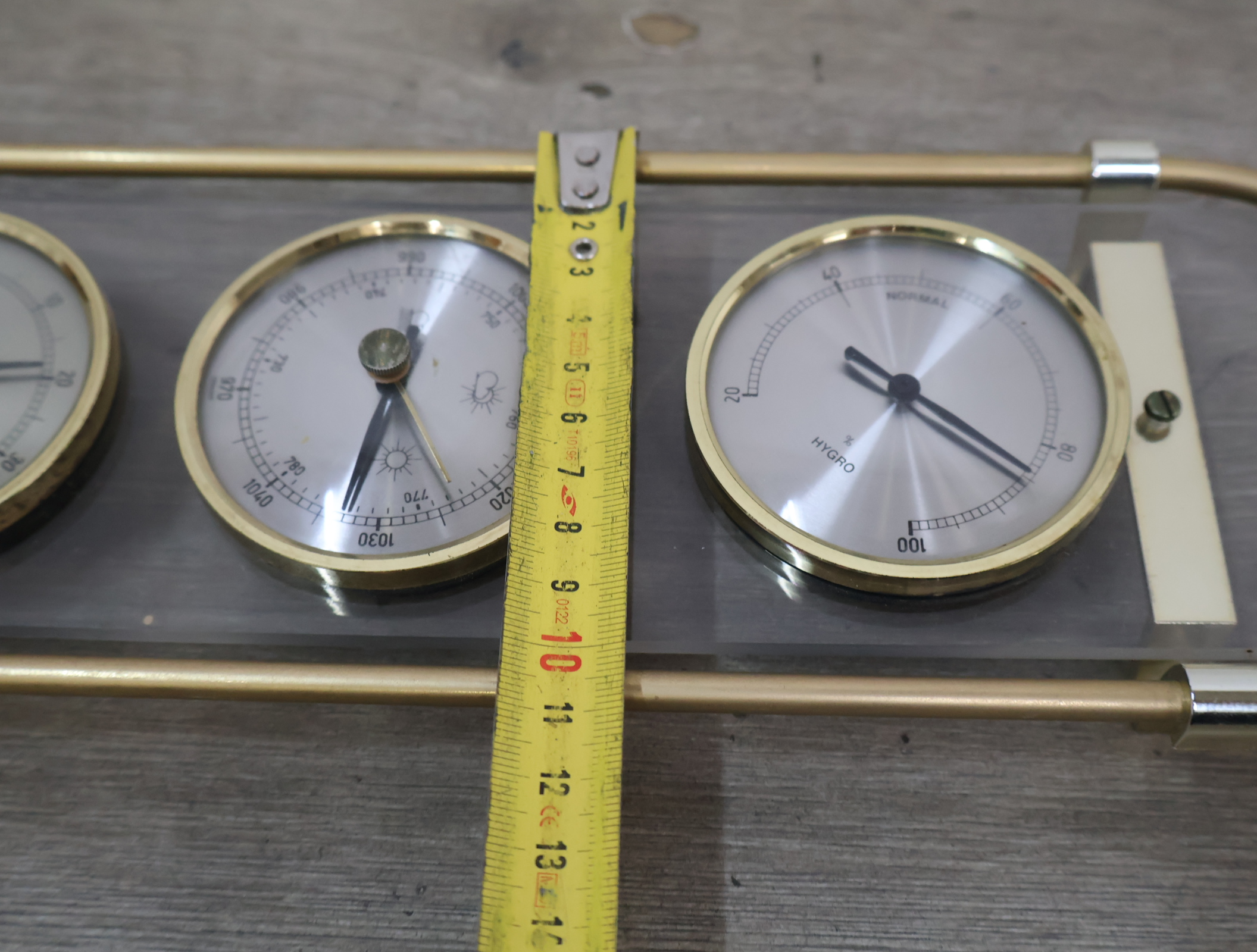Barometer, hygrometer en thermometer set in gouden frame – foto 14 – kavel bij GSD Auctions, Zoeterwoude