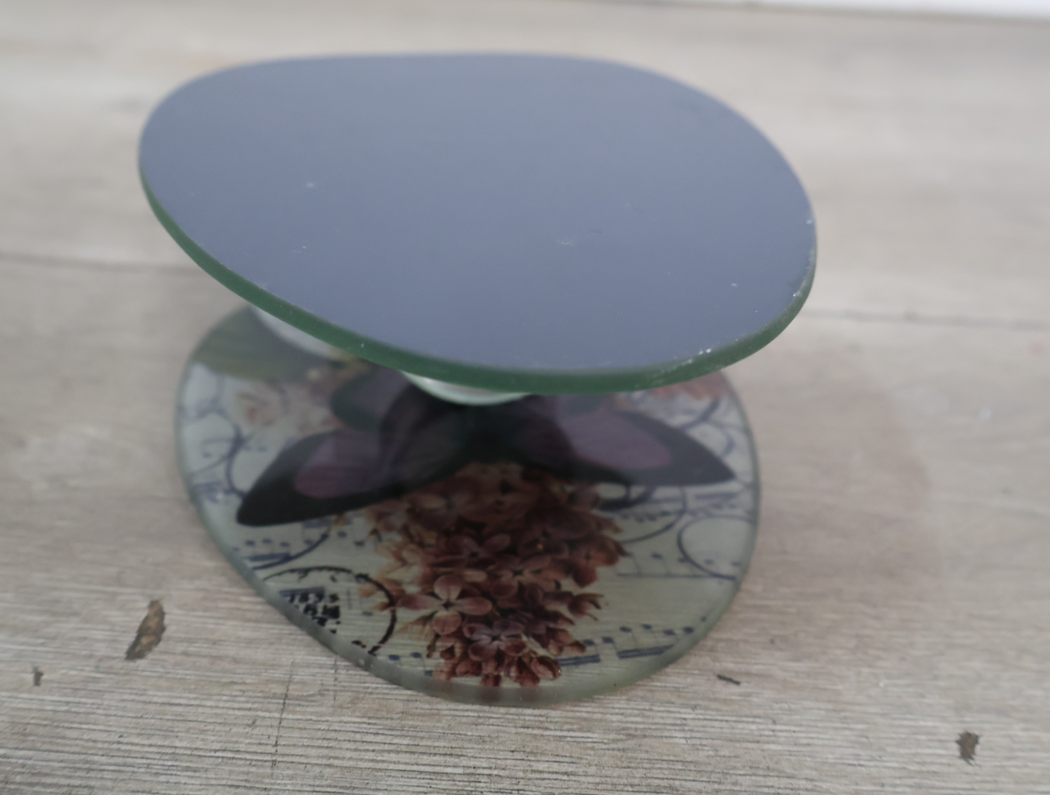 waxinelicht houder met vlinder en bloemenprint – foto 8 – kavel bij GSD Auctions, Zoeterwoude