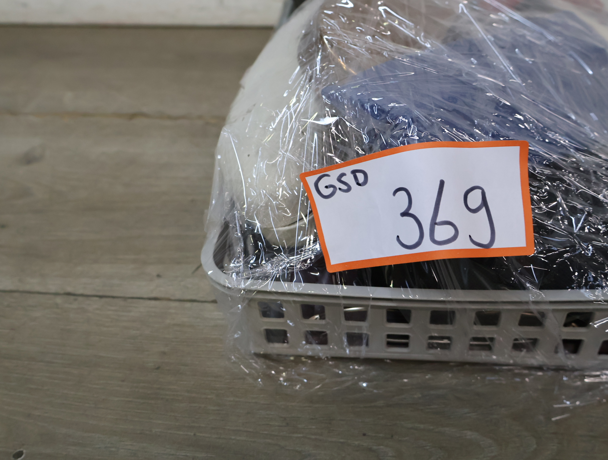 Diverse brillen en zonnebrillen met etuis – foto 13 – kavel bij GSD Auctions, Zoeterwoude