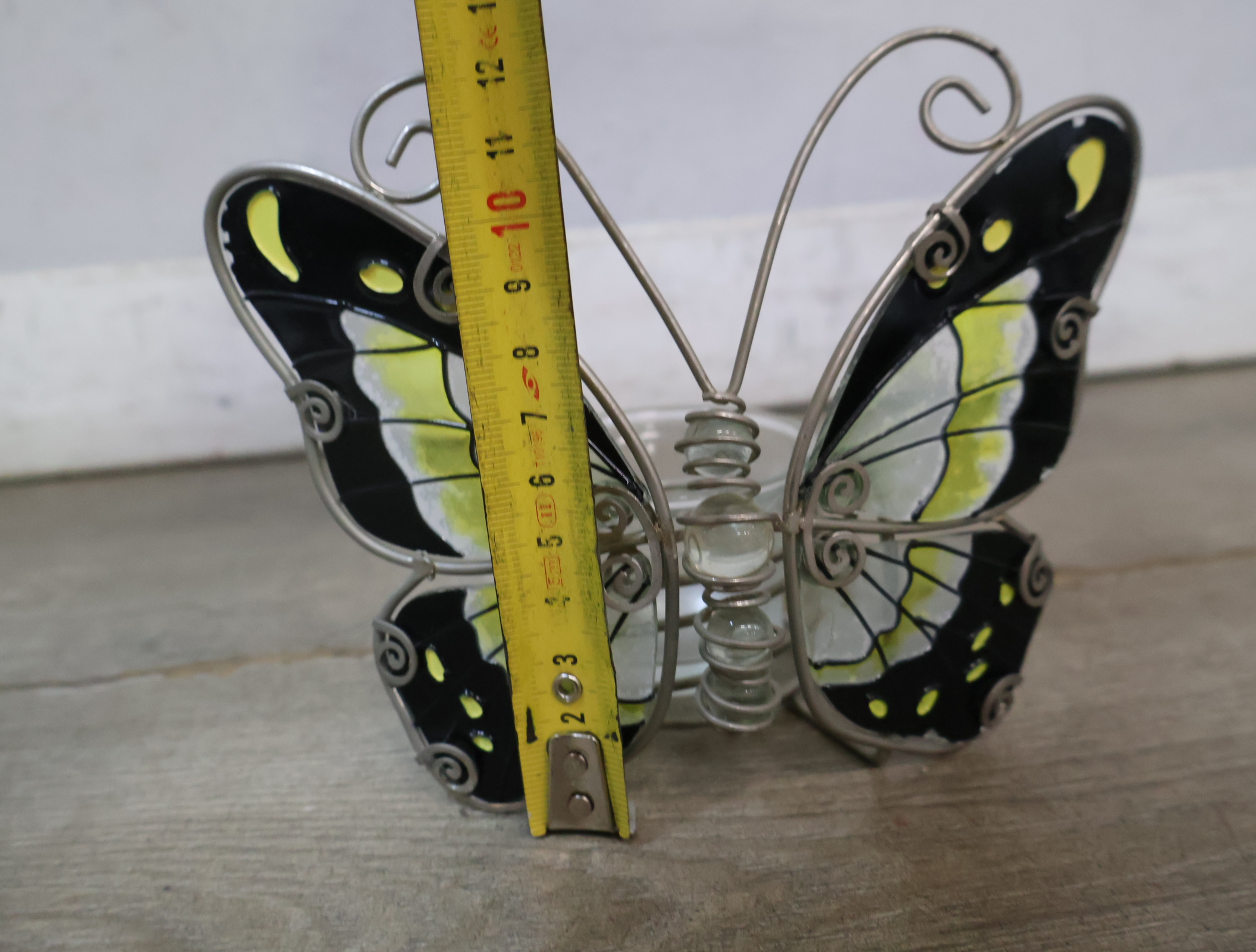 Set metalen vlinderfiguren met gekleurde vleugels, waxinehouders – foto 10 – kavel bij GSD Auctions, Zoeterwoude