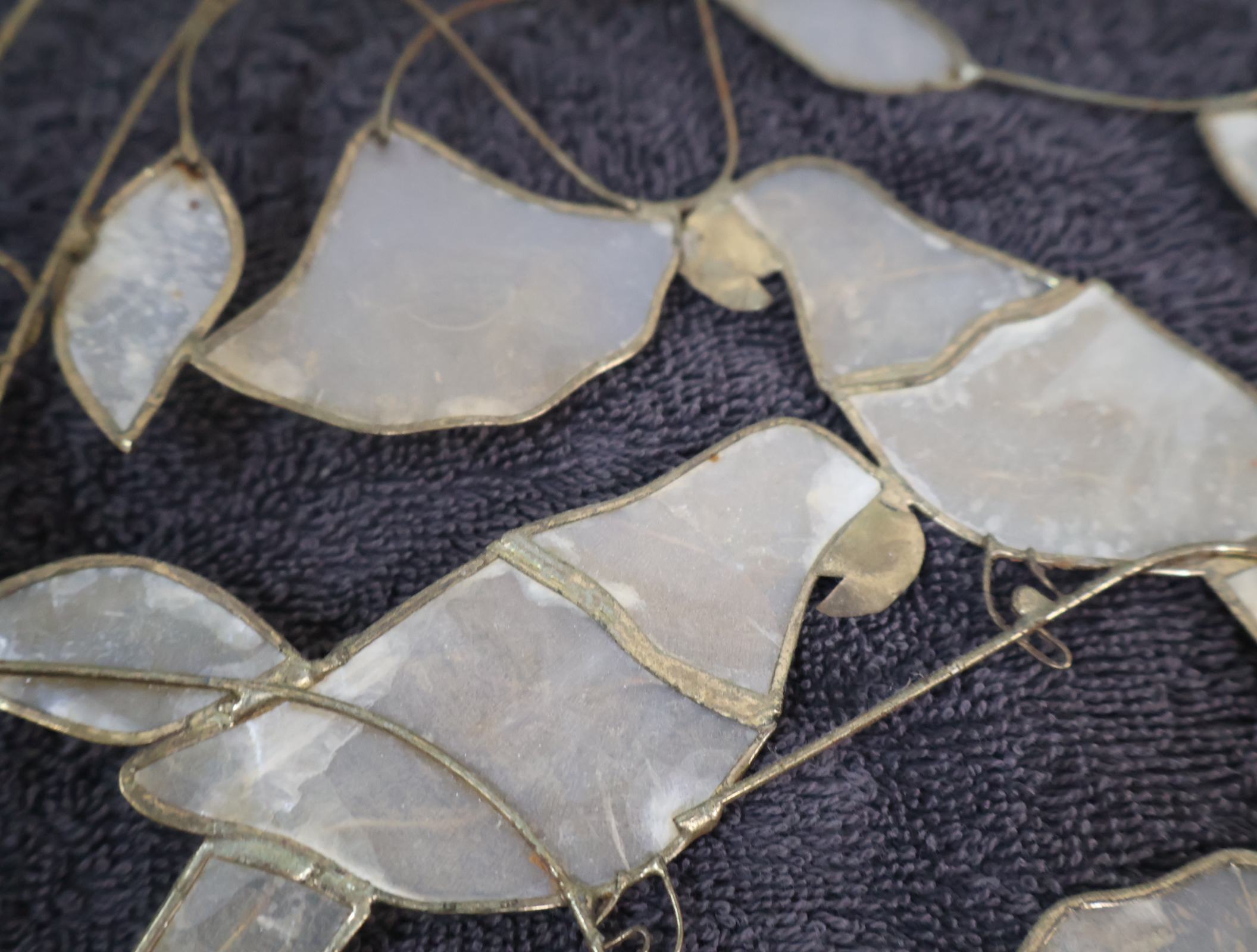 Decoratief wandornament met vogels van parelmoer – foto 12 – kavel bij GSD Auctions, Zoeterwoude