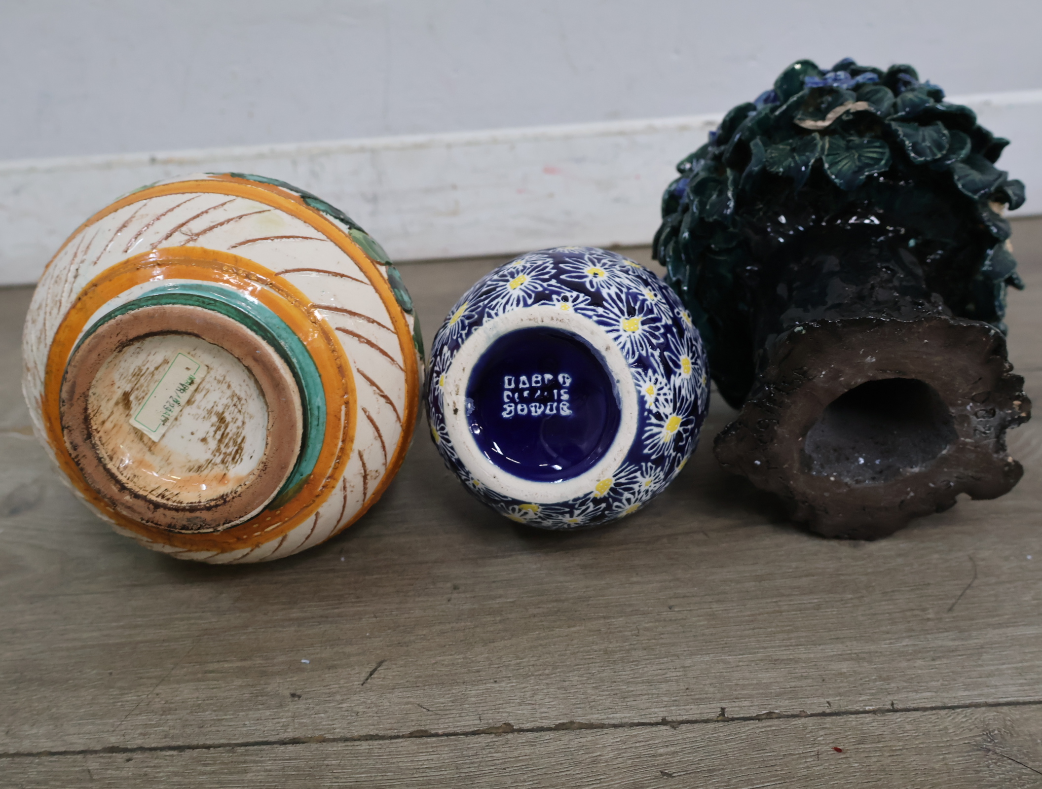 Set van vijf keramische vazen en kruikjes – foto 12 – kavel bij GSD Auctions, Zoeterwoude