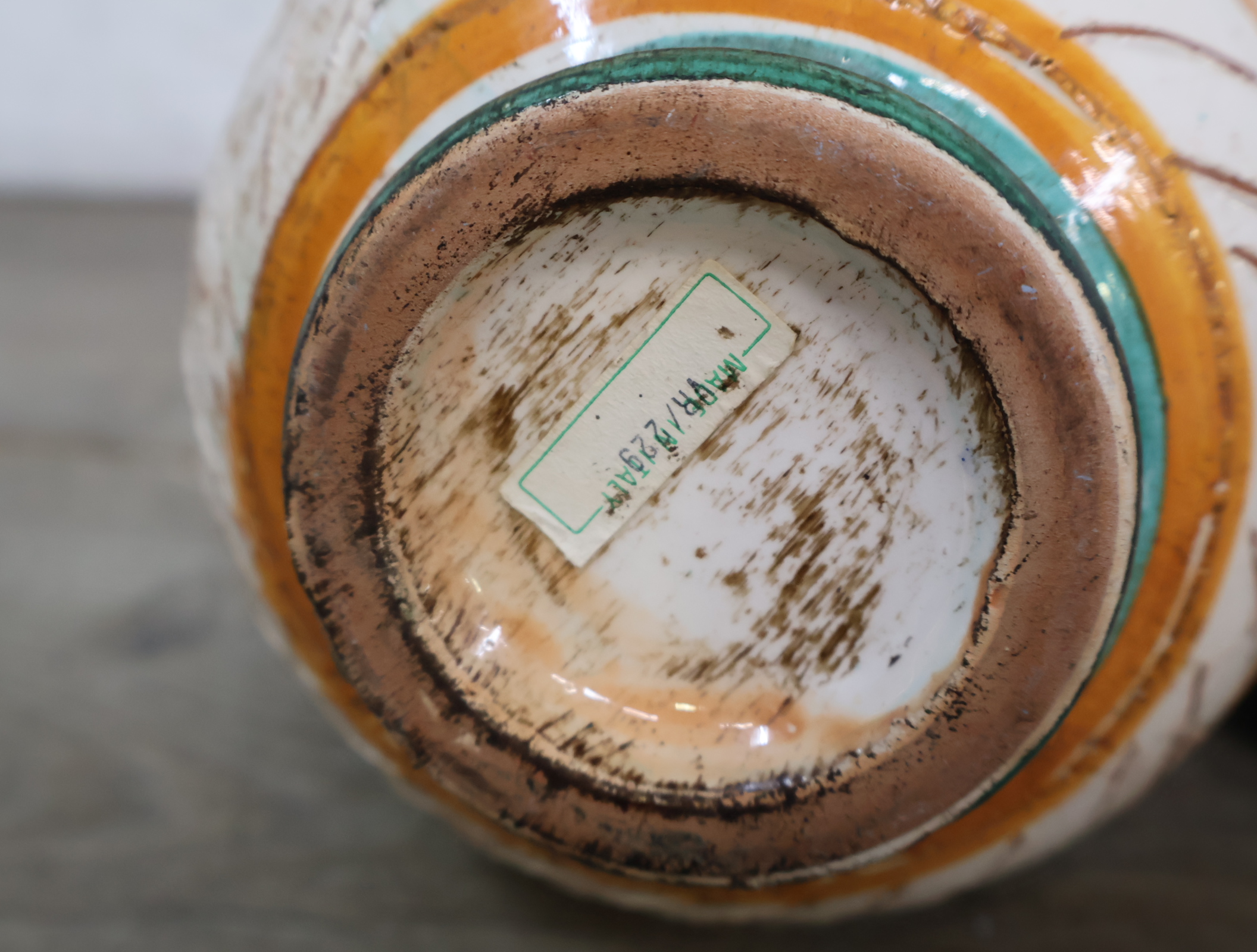Set van vijf keramische vazen en kruikjes – foto 14 – kavel bij GSD Auctions, Zoeterwoude