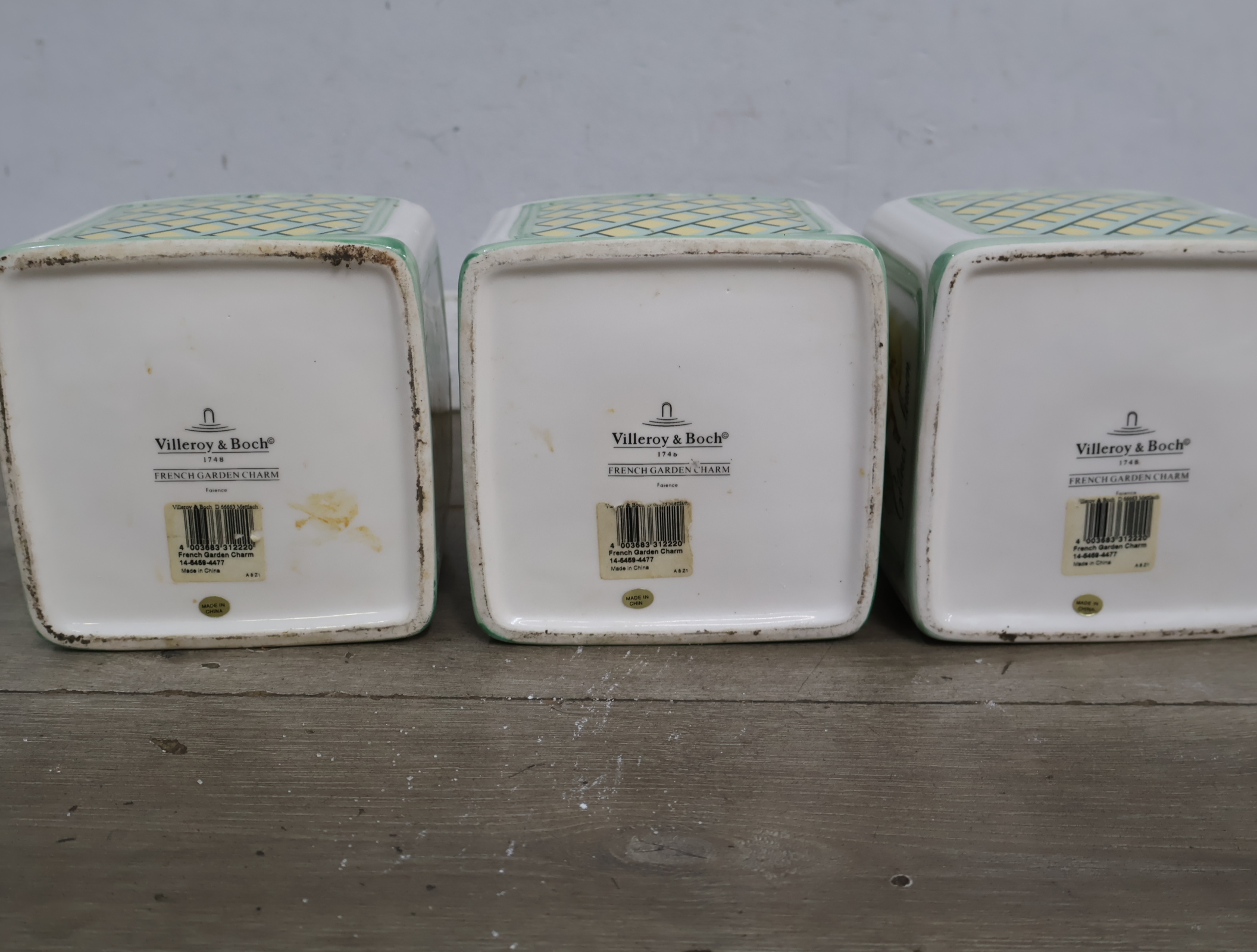 Set van drie keramische voorraadpotten met citroen decor – foto 12 – kavel bij GSD Auctions, Zoeterwoude