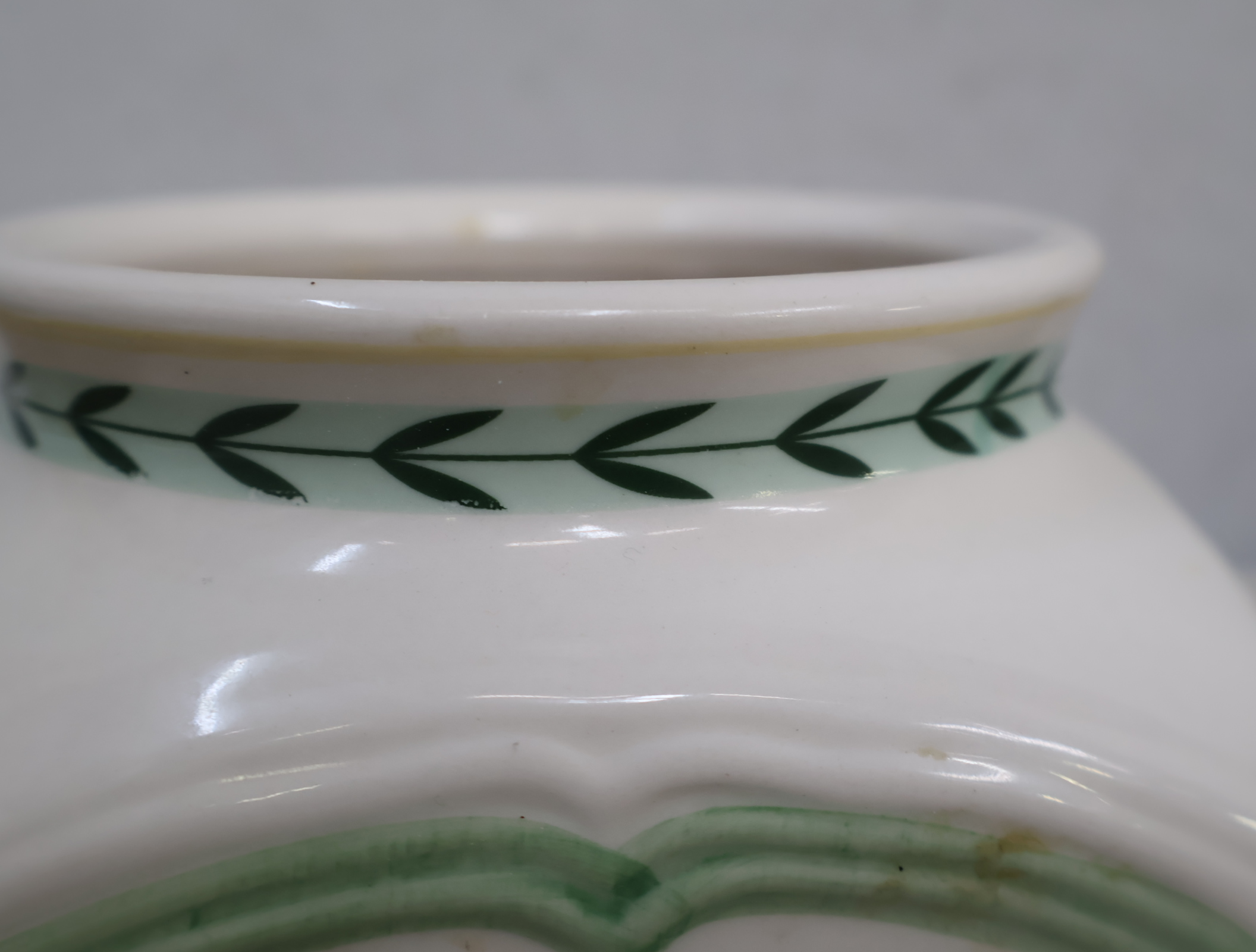 Set van drie keramische voorraadpotten met citroen decor – foto 16 – kavel bij GSD Auctions, Zoeterwoude