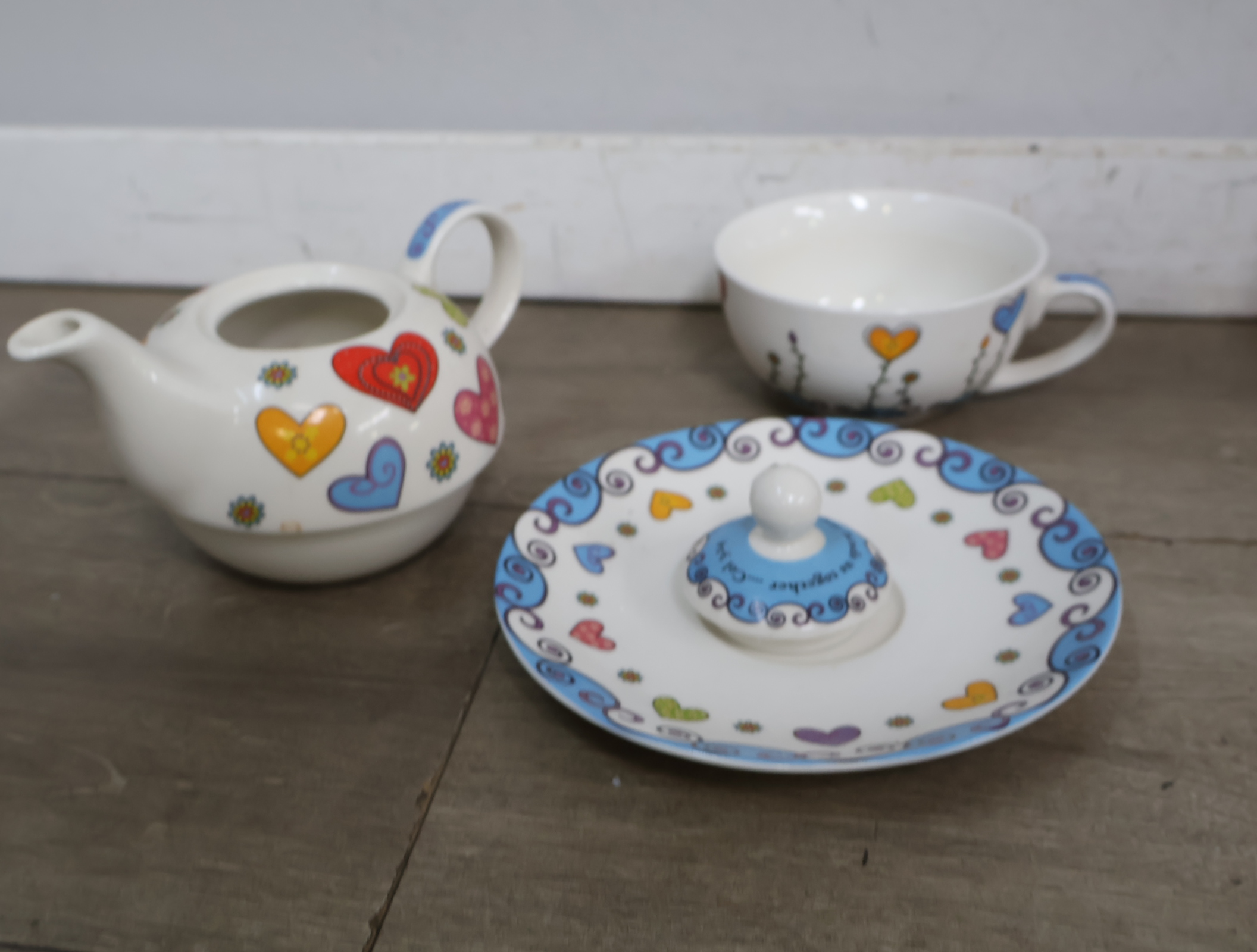 Stoffen hobbelpaardjes, theepot en blikken speelgoed – foto 6 – kavel bij GSD Auctions, Zoeterwoude