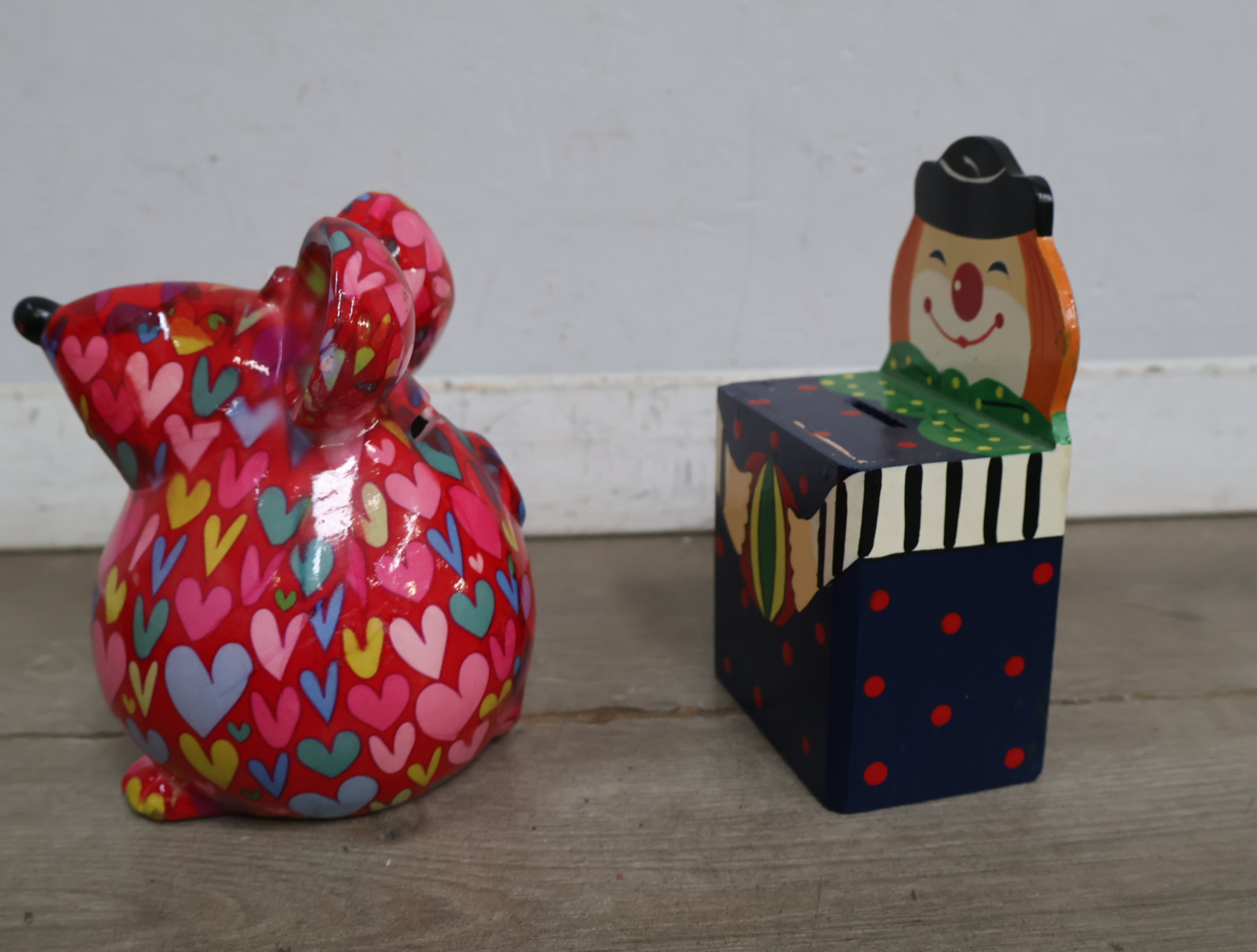 Stoffen hobbelpaardjes, theepot en blikken speelgoed – foto 9 – kavel bij GSD Auctions, Zoeterwoude
