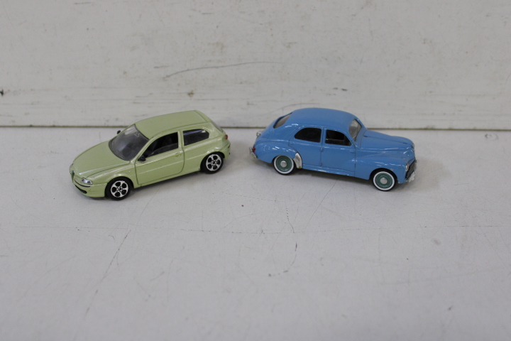 Set van diverse kleine metalen modelauto's en vrachtwagens – foto 8 – kavel bij GSD Auctions, Zoeterwoude