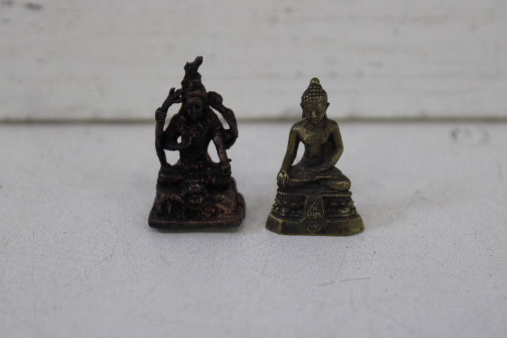 Diverse Boeddhabeelden en een Wierookhouder – foto 5 – kavel bij GSD Auctions, Zoeterwoude