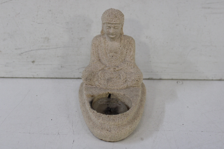 Diverse Boeddhabeelden en een Wierookhouder – foto 16 – kavel bij GSD Auctions, Zoeterwoude
