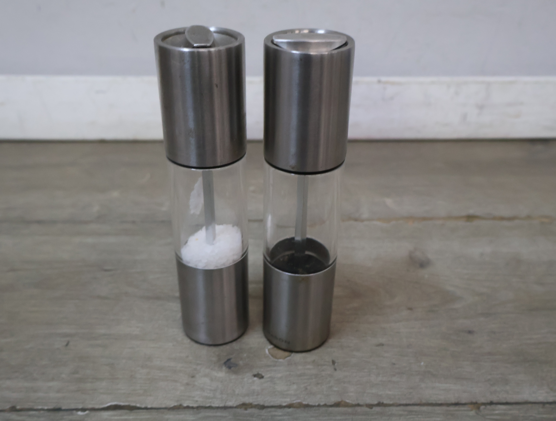 Set RVS peper-en zoutmolens – foto 4 – kavel bij GSD Auctions, Zoeterwoude
