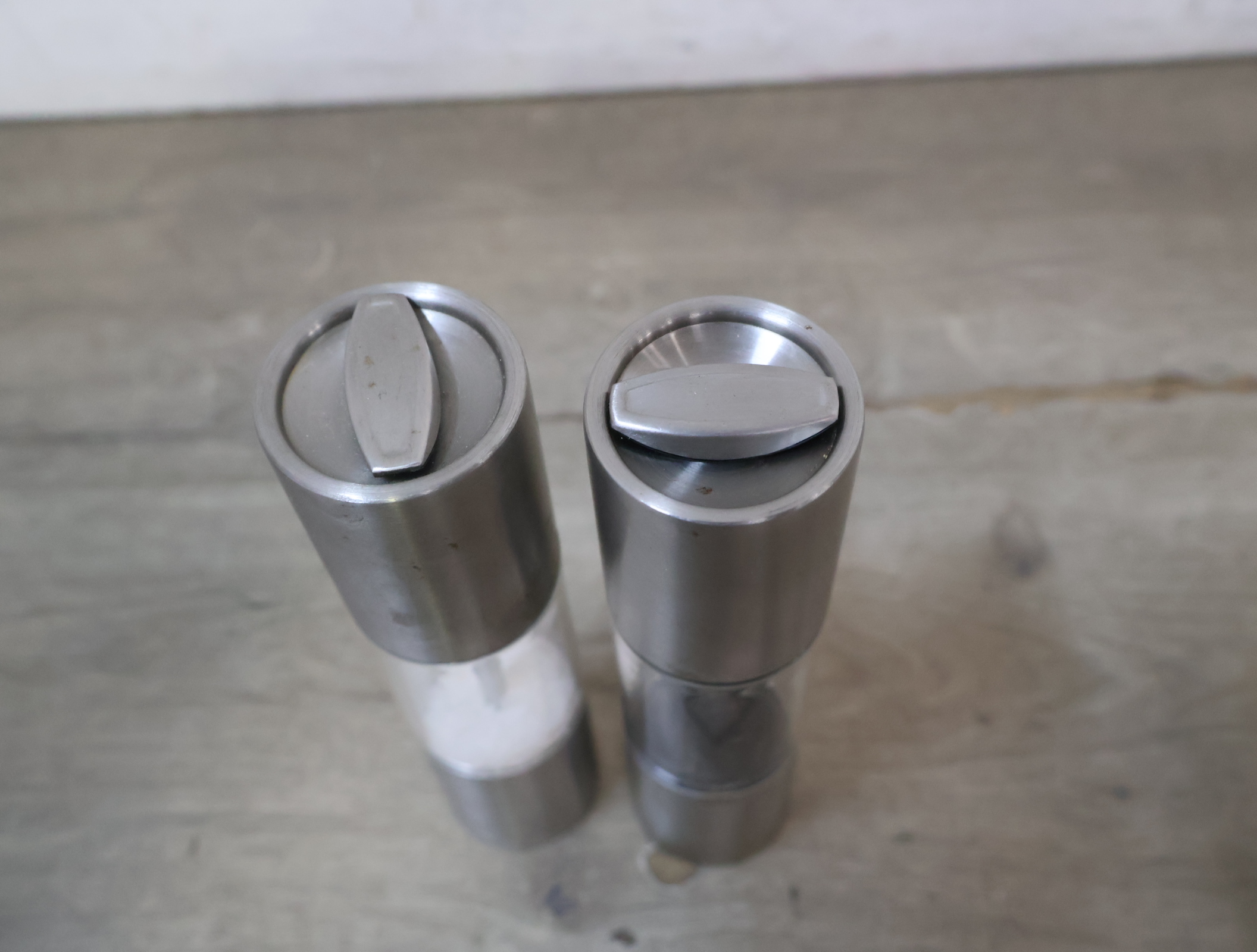 Set RVS peper-en zoutmolens – foto 5 – kavel bij GSD Auctions, Zoeterwoude