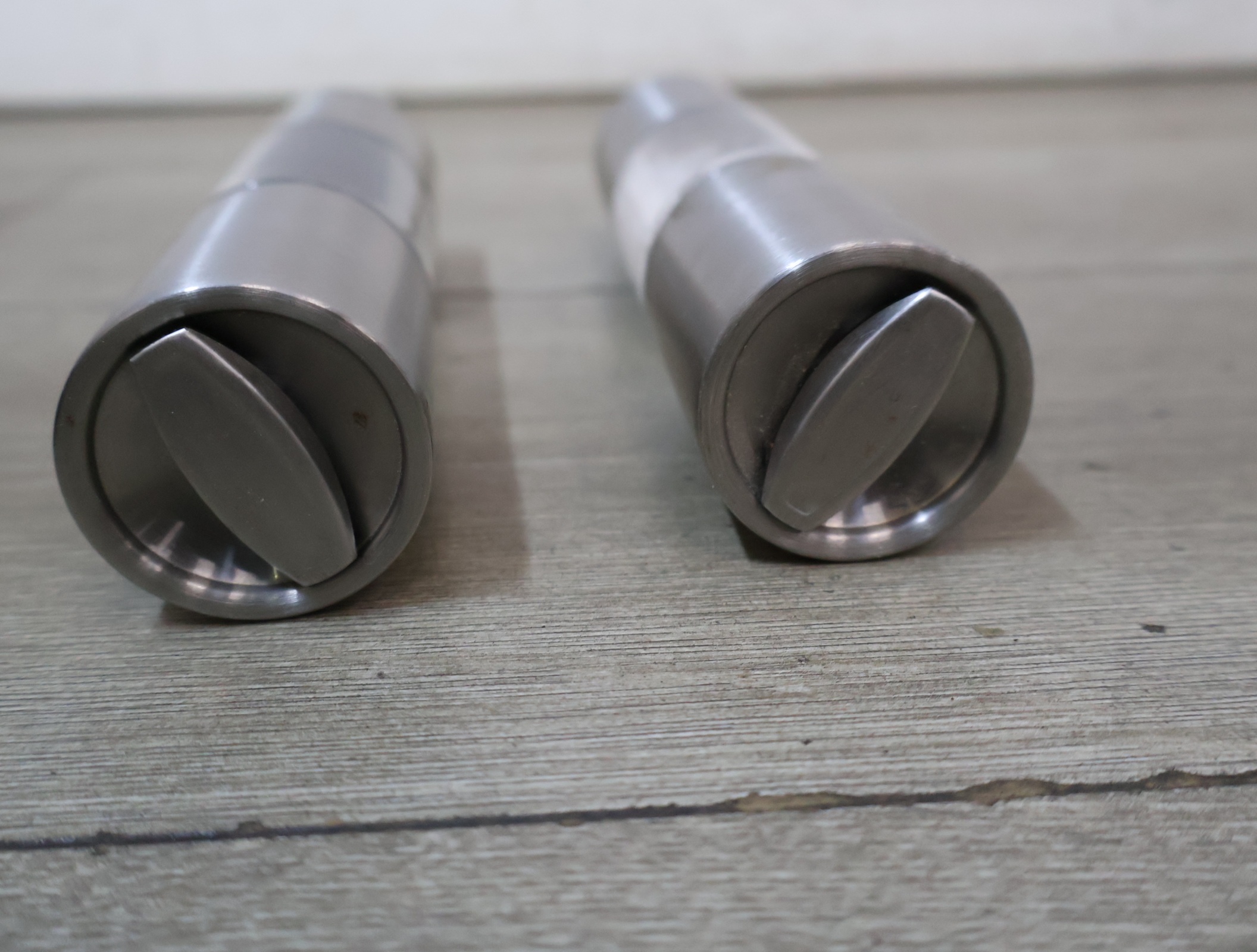 Set RVS peper-en zoutmolens – foto 9 – kavel bij GSD Auctions, Zoeterwoude