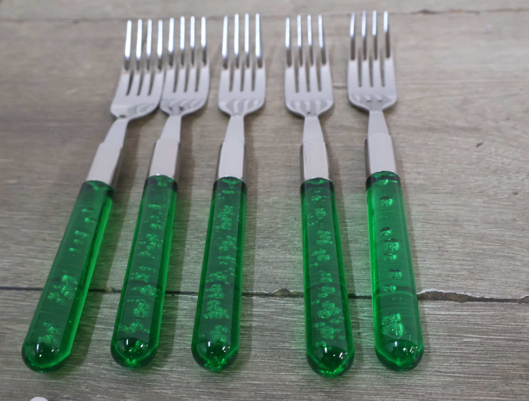 24-delig bestekset BUBBLOR met groene handvatten – foto 13 – kavel bij GSD Auctions, Zoeterwoude
