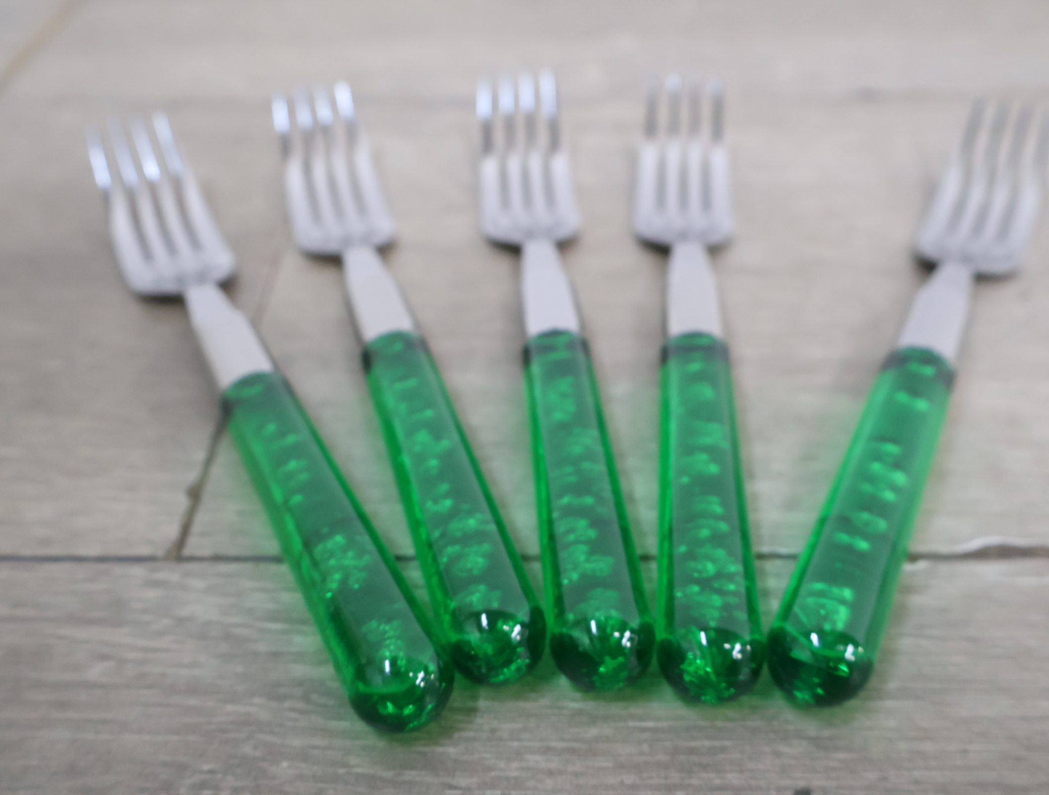 24-delig bestekset BUBBLOR met groene handvatten – foto 14 – kavel bij GSD Auctions, Zoeterwoude